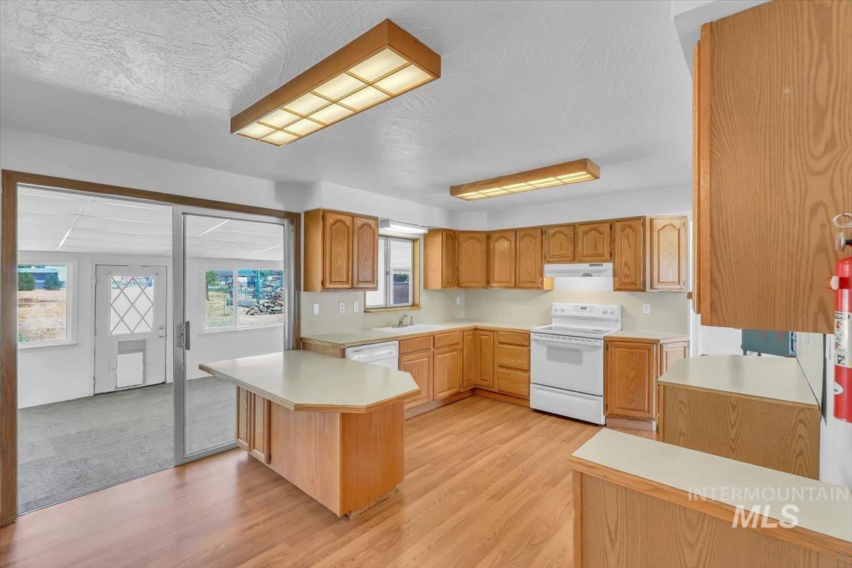 11140 W Gila Dr, Kuna, Idaho 83634, 3 Bedrooms, 2 Bathrooms, Residential For Sale, Price $509,509, 98994507