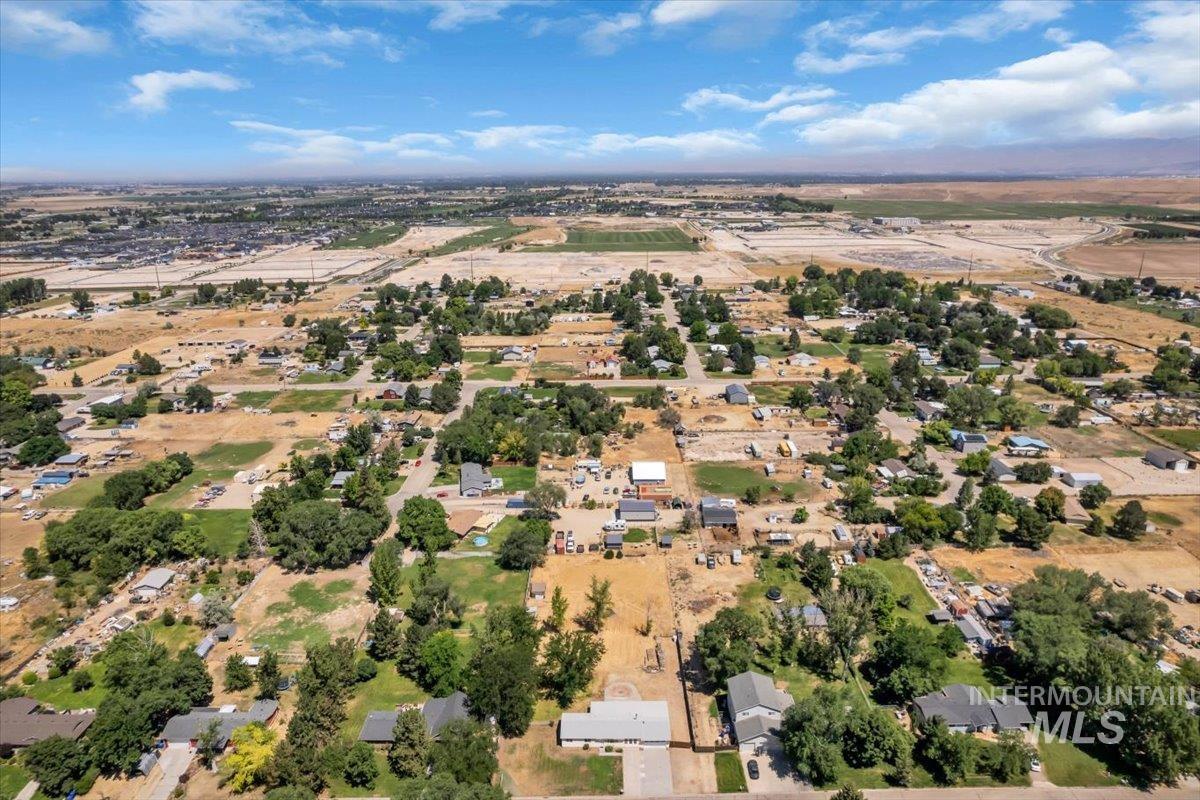 11140 W Gila Dr, Kuna, Idaho 83634, 3 Bedrooms, 2 Bathrooms, Residential For Sale, Price $509,509, 98994507