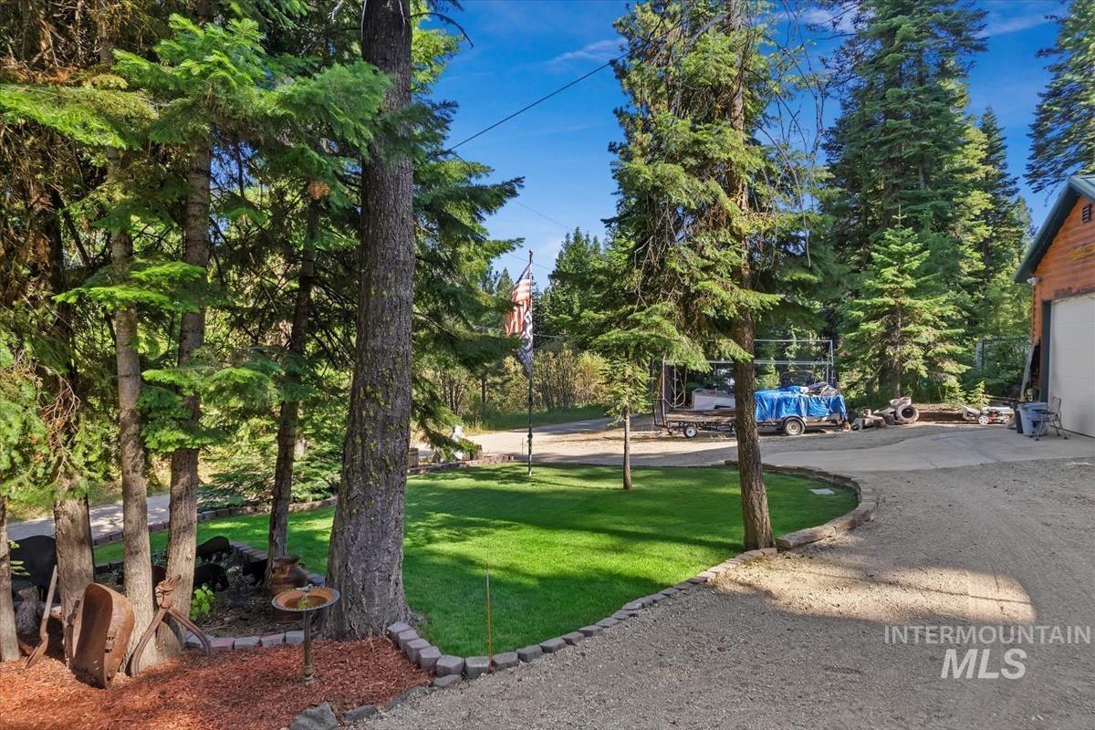 531 Brenda Dr, Cascade, Idaho 83611, 2 Bedrooms, 1 Bathroom, Residential For Sale, Price $449,900,MLS 98994511