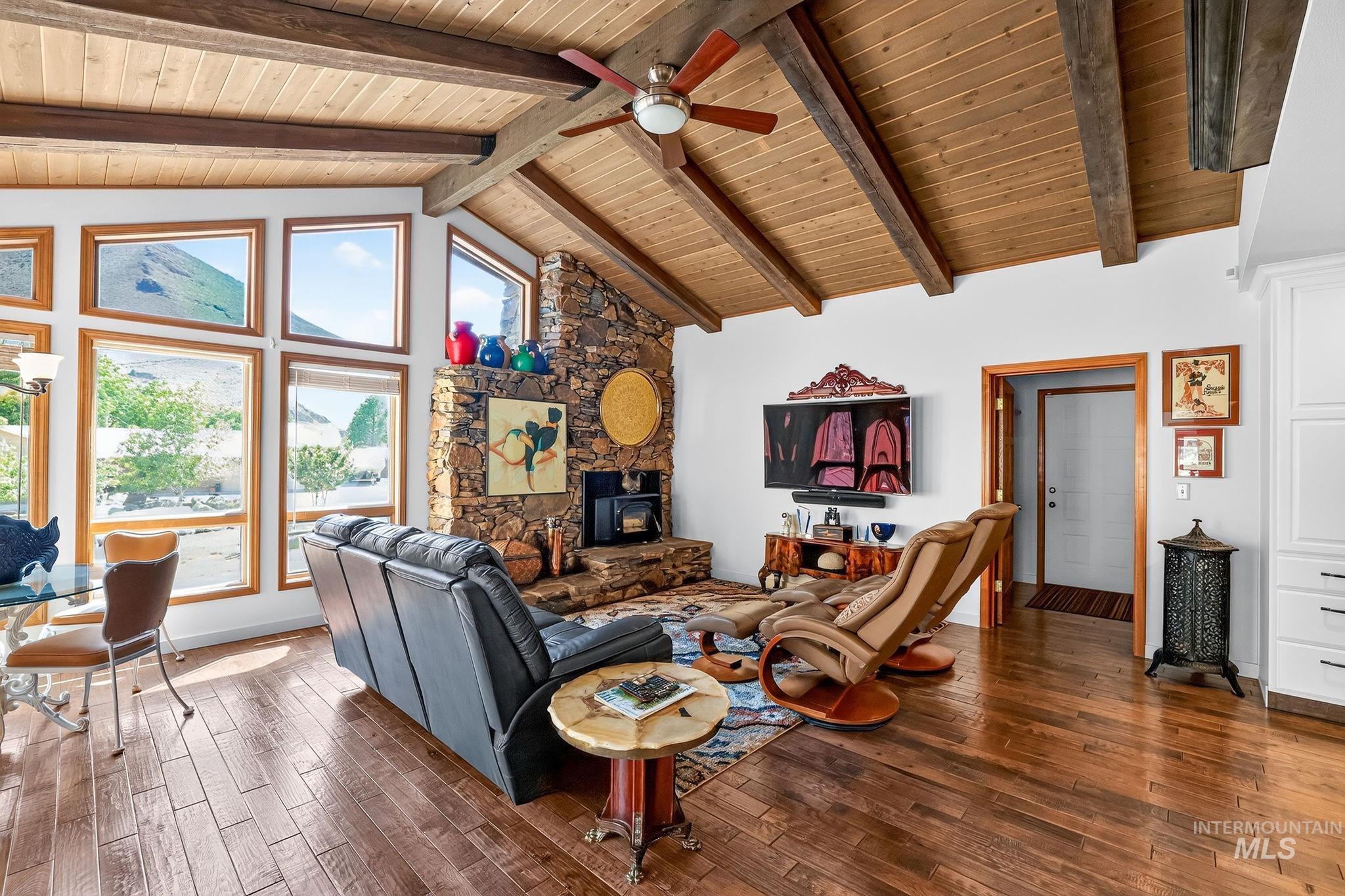 420-422 Main Street, Riggins, Idaho 83549, 3 Bedrooms, 3.5 Bathrooms, Residential For Sale, Price $1,749,000,MLS 98994513