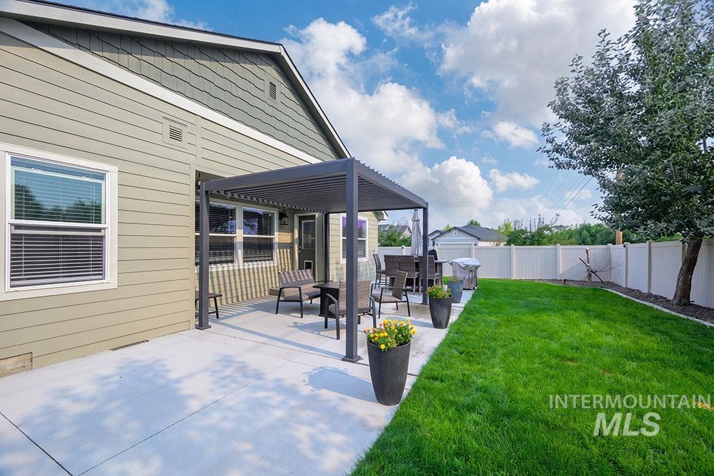 2244 S Knotty Timber Pl, Meridian, Idaho 83642, 3 Bedrooms, 2 Bathrooms, Residential For Sale, Price $499,990,MLS 98994519