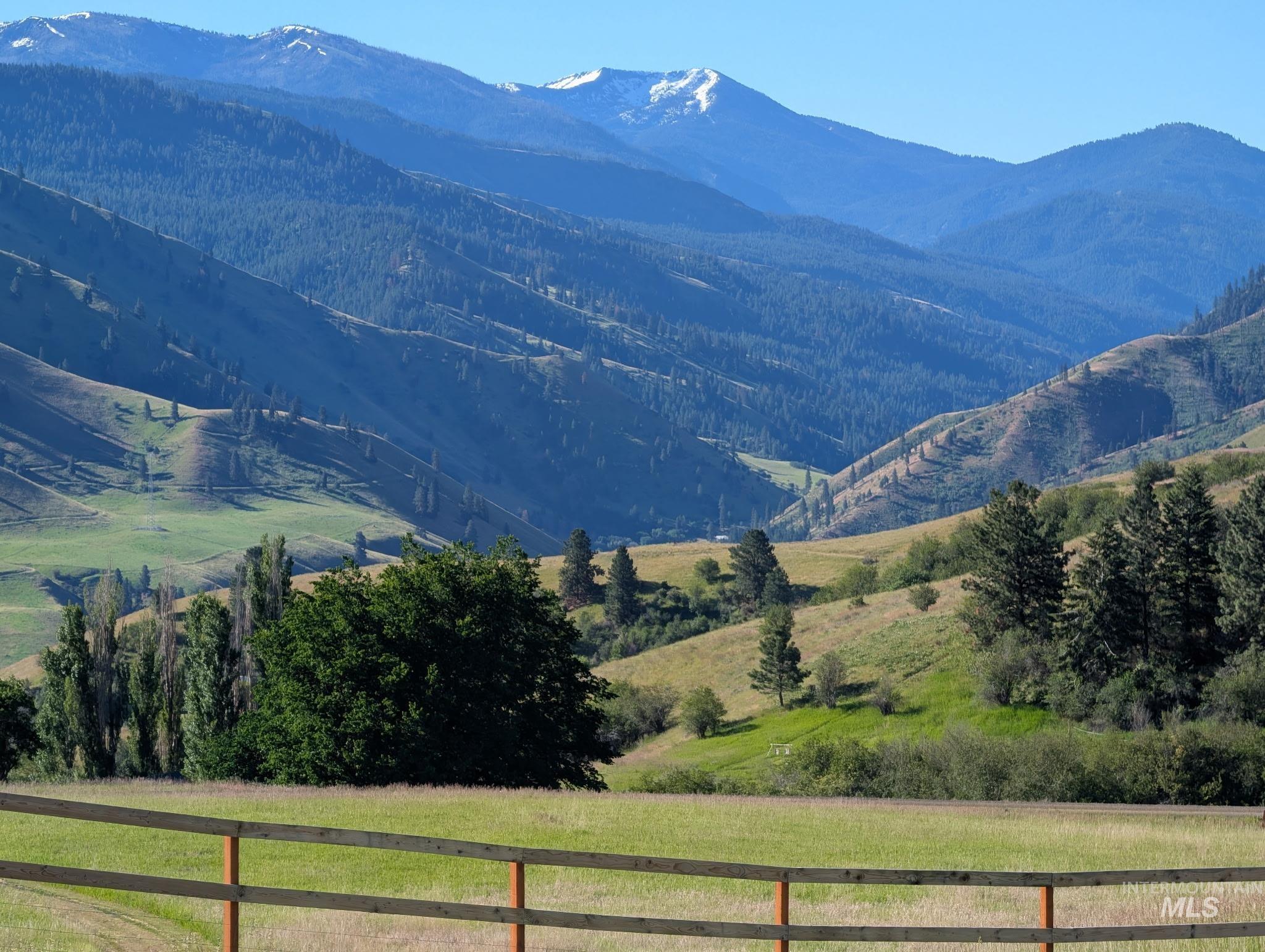 111 Elk Haven Circle, Pollock, Idaho 83547, 2 Bedrooms, 2 Bathrooms, Residential For Sale, Price $499,000,MLS 98994522
