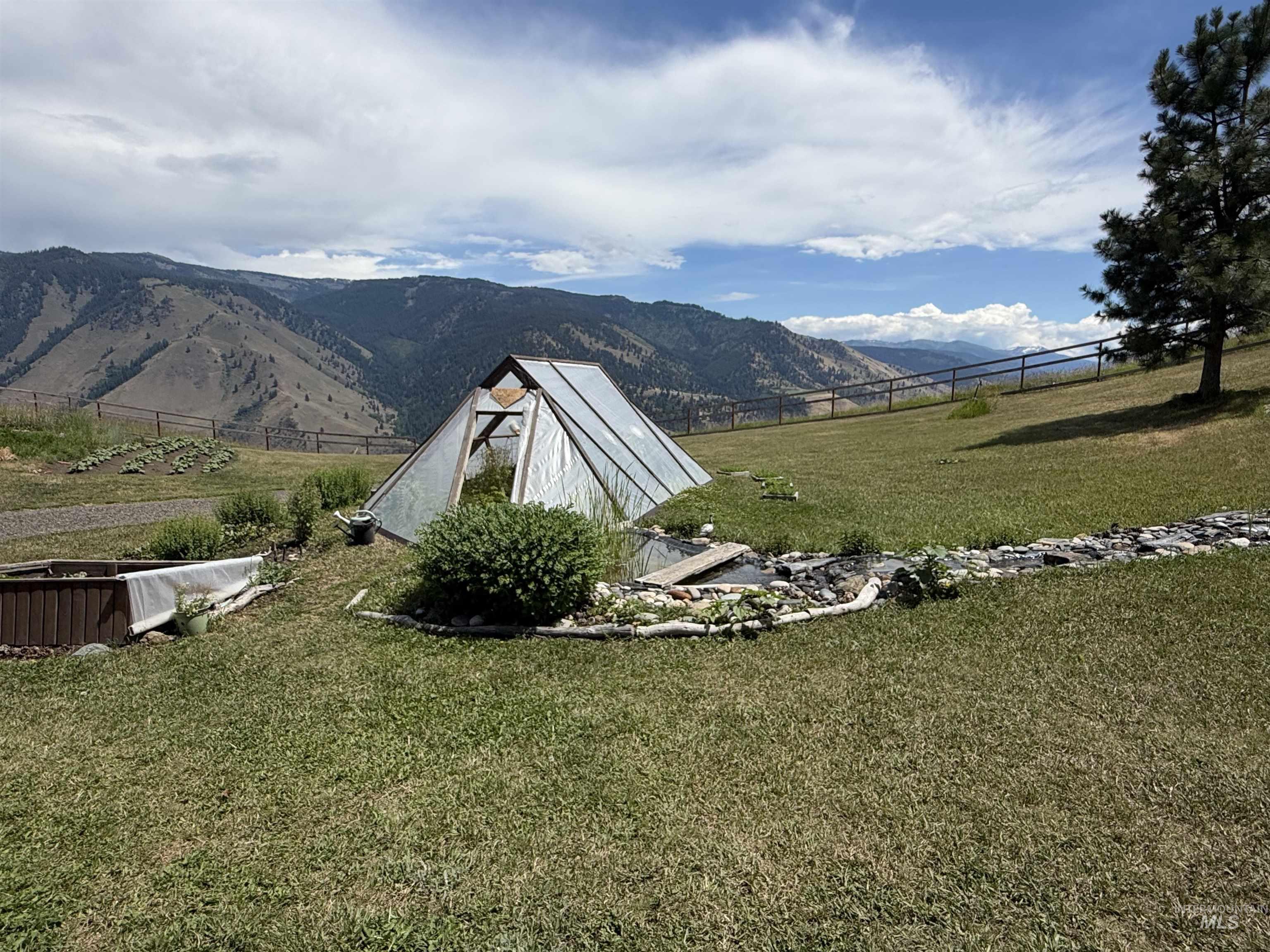 111 Elk Haven Circle, Pollock, Idaho 83547, 2 Bedrooms, 2 Bathrooms, Residential For Sale, Price $499,000, 98994522