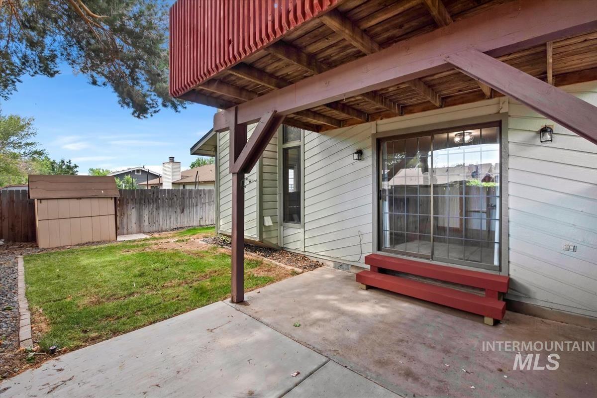 1350 N 9th E, Mountain Home, Idaho 83647, 3 Bedrooms, 3 Bathrooms, Residential For Sale, Price $320,000, 98994528