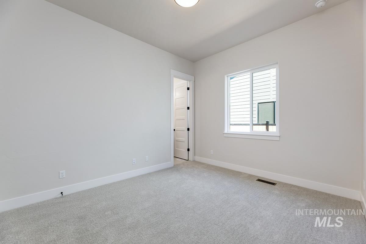 21637 Appaloosa Ave, Star, Idaho 83669, 3 Bedrooms, 3.5 Bathrooms, Residential For Sale, Price $1,023,002,MLS 98994530