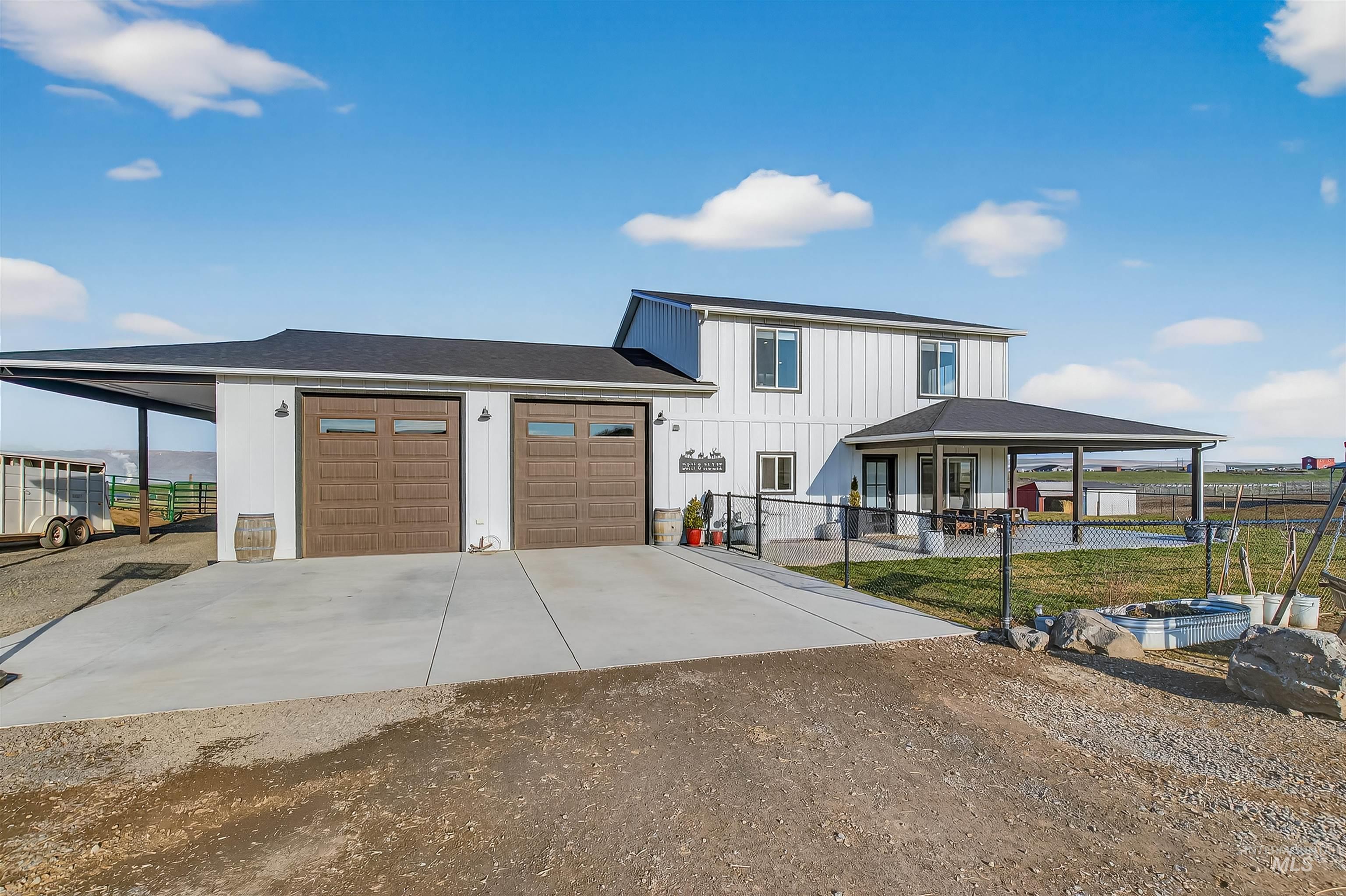 2227 Orchards Ave, Lewiston, Idaho 83501, 4 Bedrooms, 2.5 Bathrooms, Residential For Sale, Price $940,000, 98994535