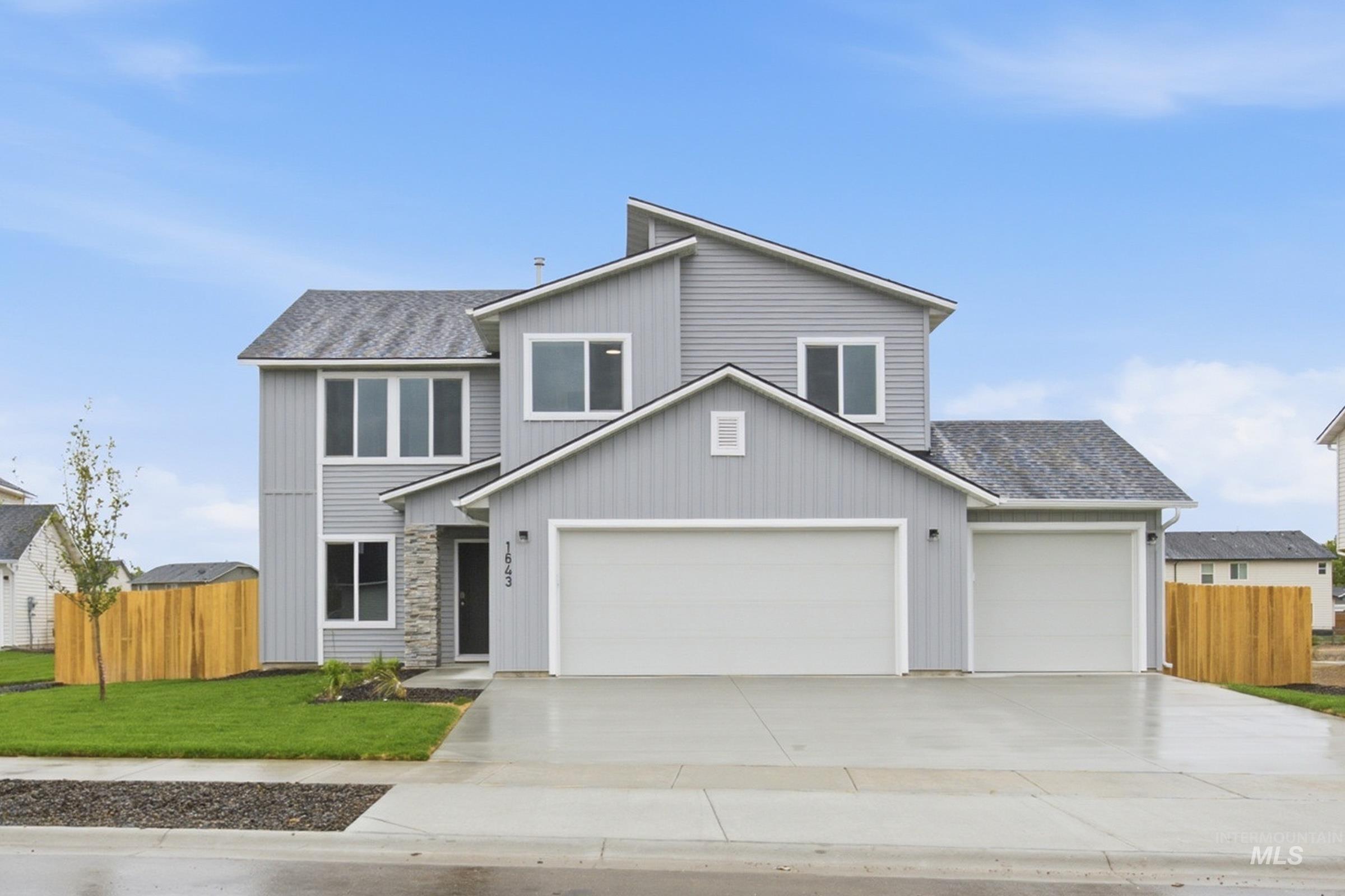 212 W 17th Ave, Jerome, Idaho 83338, 4 Bedrooms, 2.5 Bathrooms, Residential For Sale, Price $474,990, 98994539