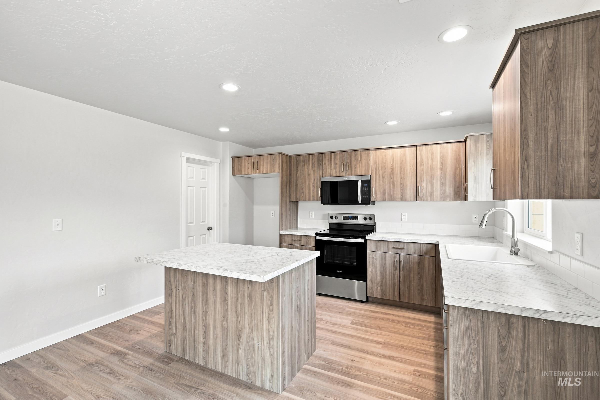 1452 Sunday River St, Middleton, Idaho 83644, 4 Bedrooms, 2.5 Bathrooms, Residential For Sale, Price $459,990, 98994545