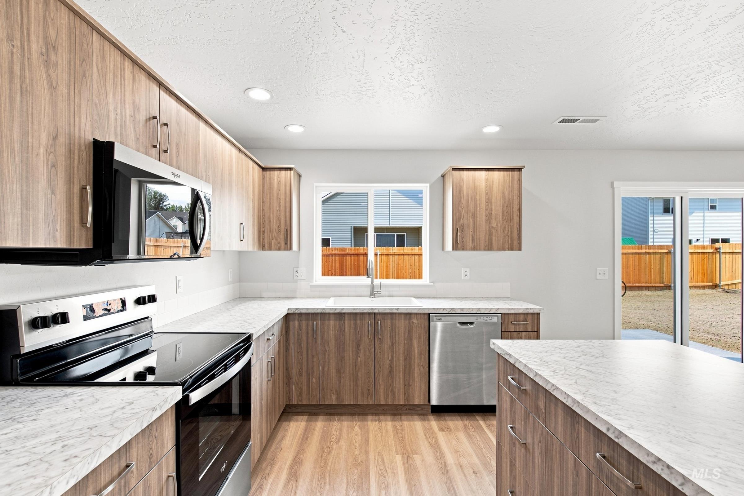 1452 Sunday River St, Middleton, Idaho 83644, 4 Bedrooms, 2.5 Bathrooms, Residential For Sale, Price $459,990, 98994545