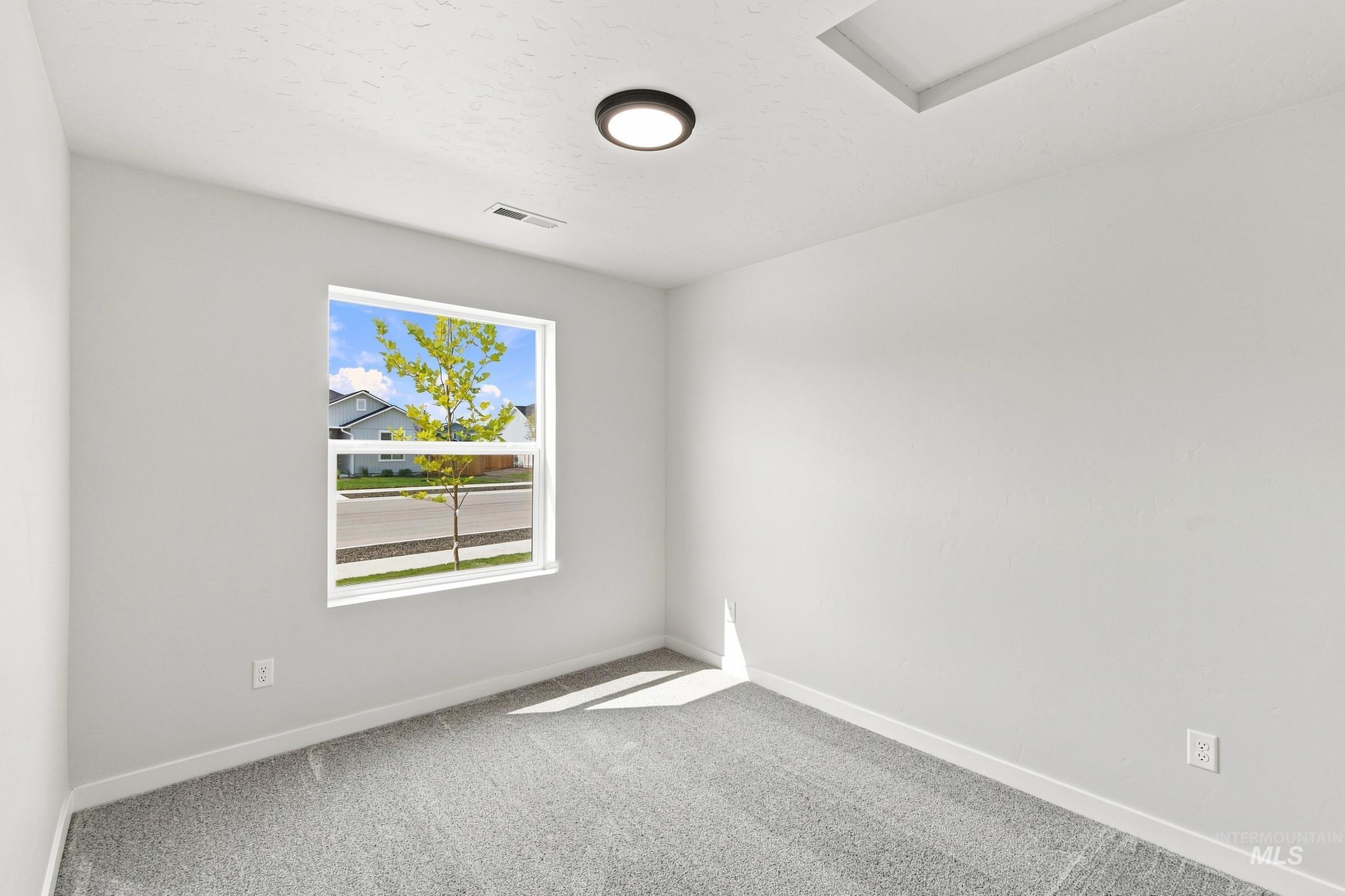 1530 Sunday River St, Middleton, Idaho 83644, 4 Bedrooms, 2.5 Bathrooms, Residential For Sale, Price $449,990, 98994546