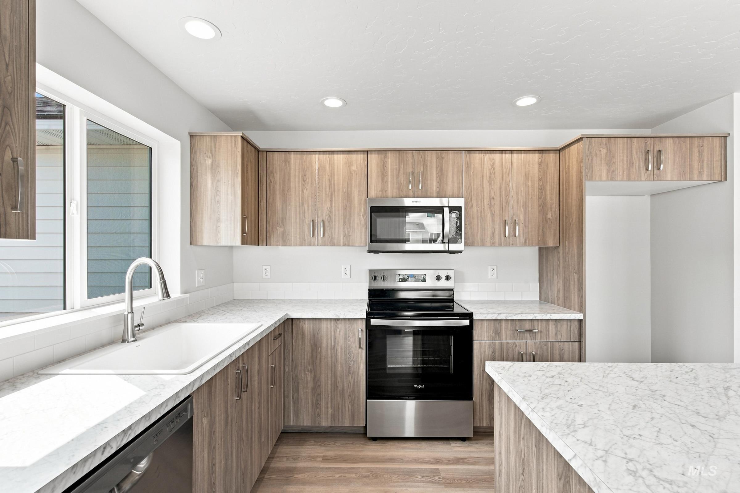 1530 Sunday River St, Middleton, Idaho 83644, 4 Bedrooms, 2.5 Bathrooms, Residential For Sale, Price $449,990, 98994546