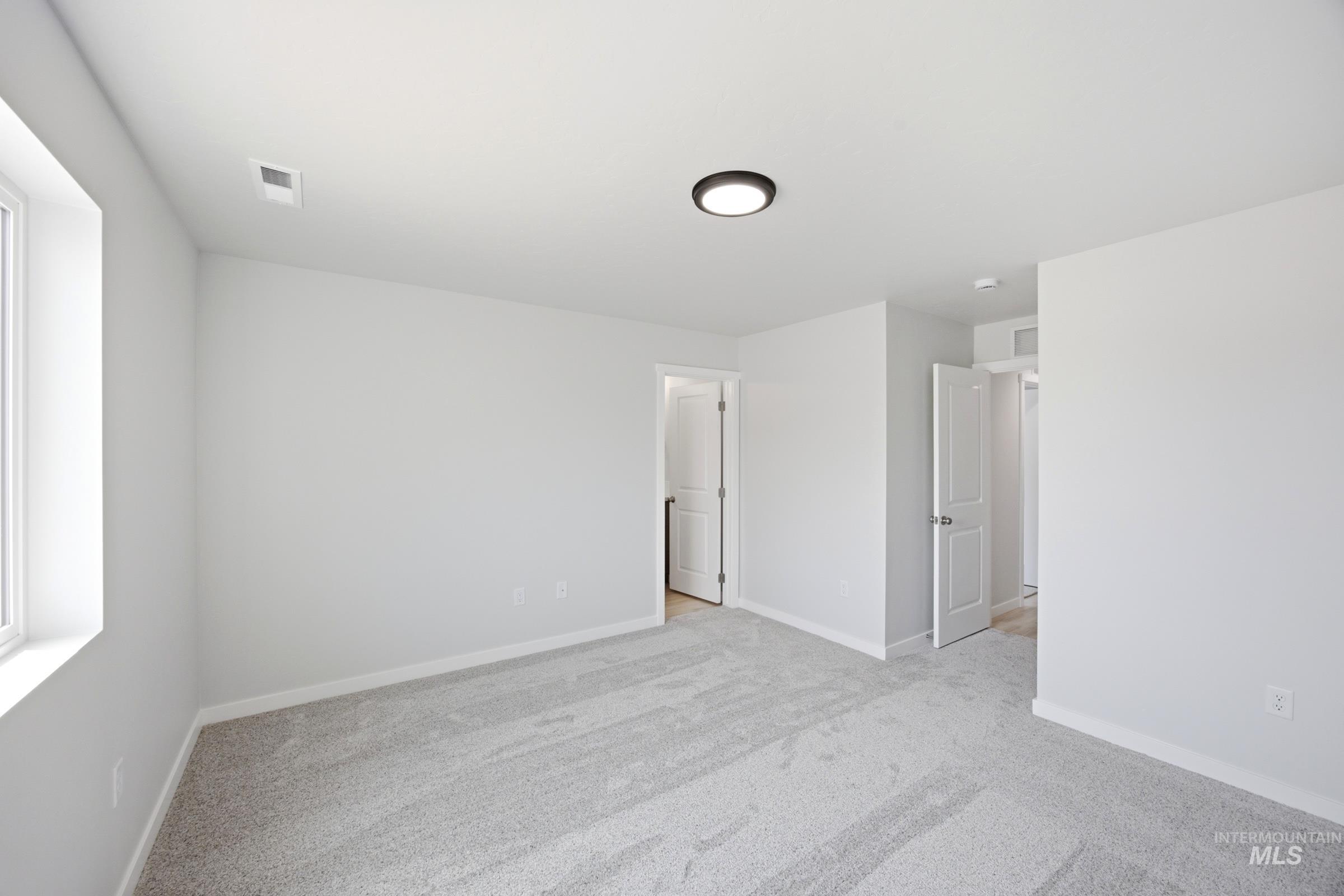 220 Benbrook Ave, Caldwell, Idaho 83605, 3 Bedrooms, 2 Bathrooms, Residential For Sale, Price $395,990,MLS 98994547