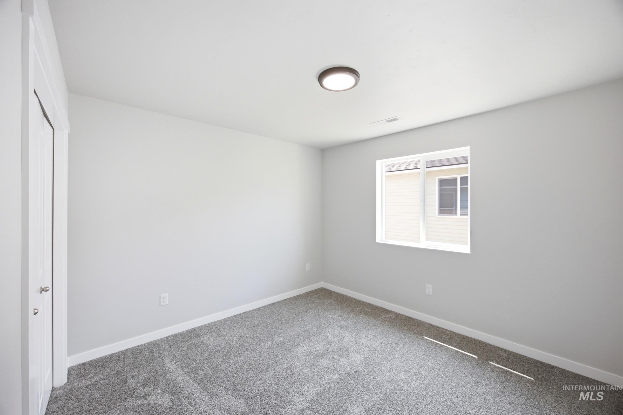 216 Benbrook Ave, Caldwell, Idaho 83605, 4 Bedrooms, 2 Bathrooms, Residential For Sale, Price $449,990,MLS 98994548