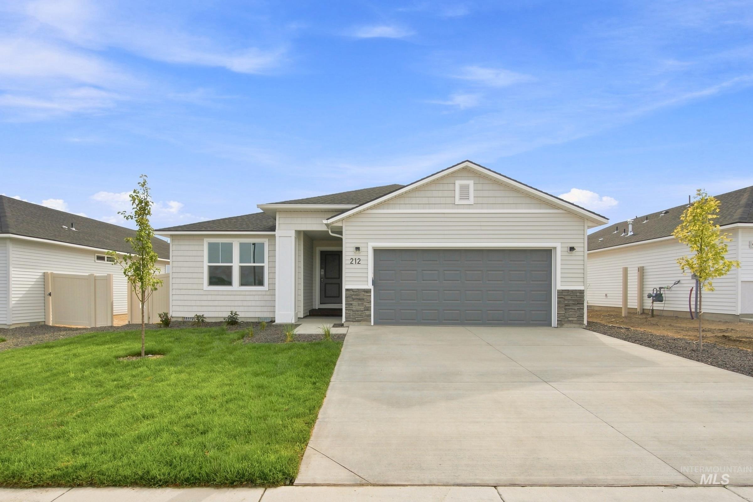 212 Benbrook Ave, Caldwell, Idaho 83605, 3 Bedrooms, 2 Bathrooms, Residential For Sale, Price $439,990,MLS 98994549