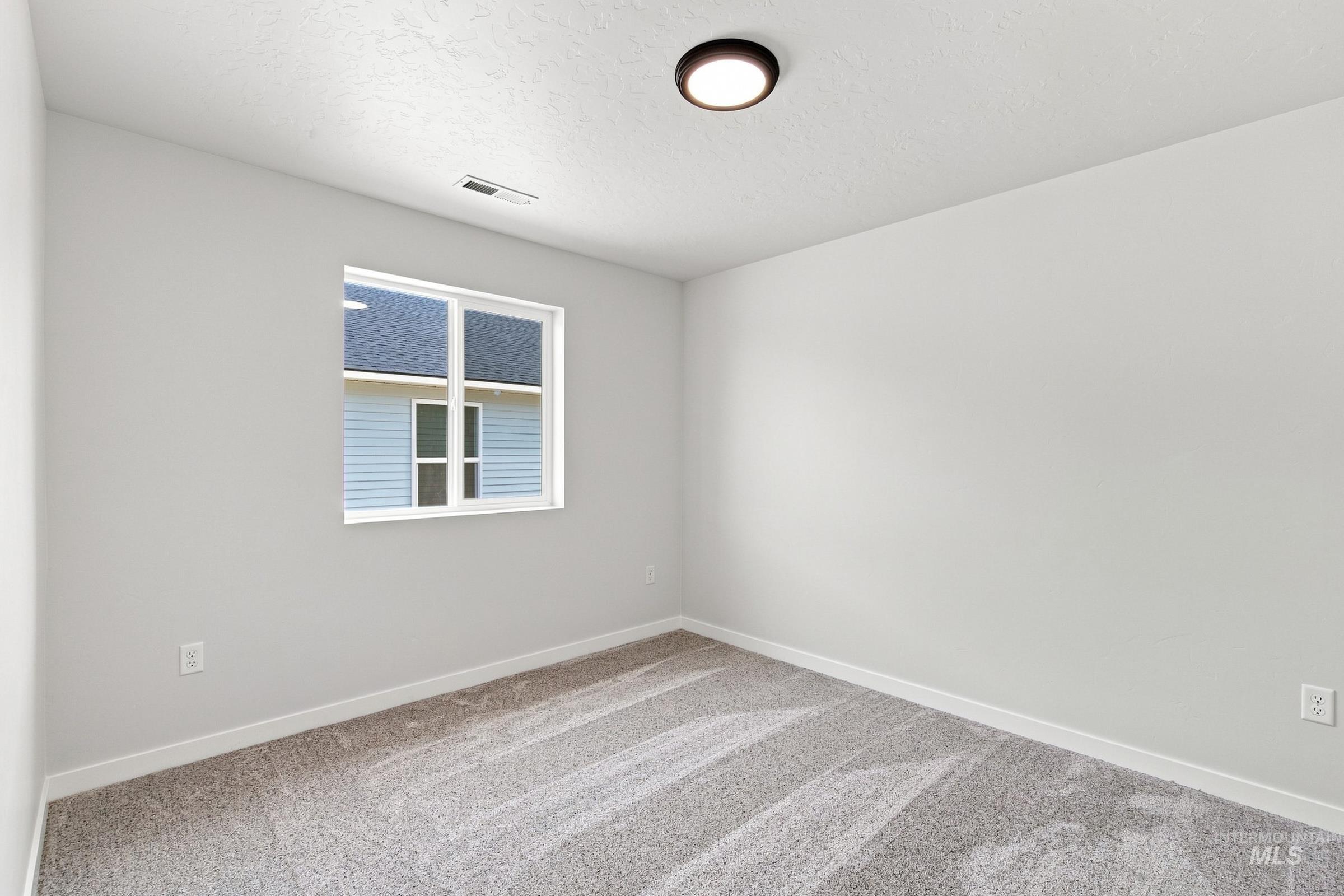 212 Benbrook Ave, Caldwell, Idaho 83605, 3 Bedrooms, 2 Bathrooms, Residential For Sale, Price $439,990,MLS 98994549