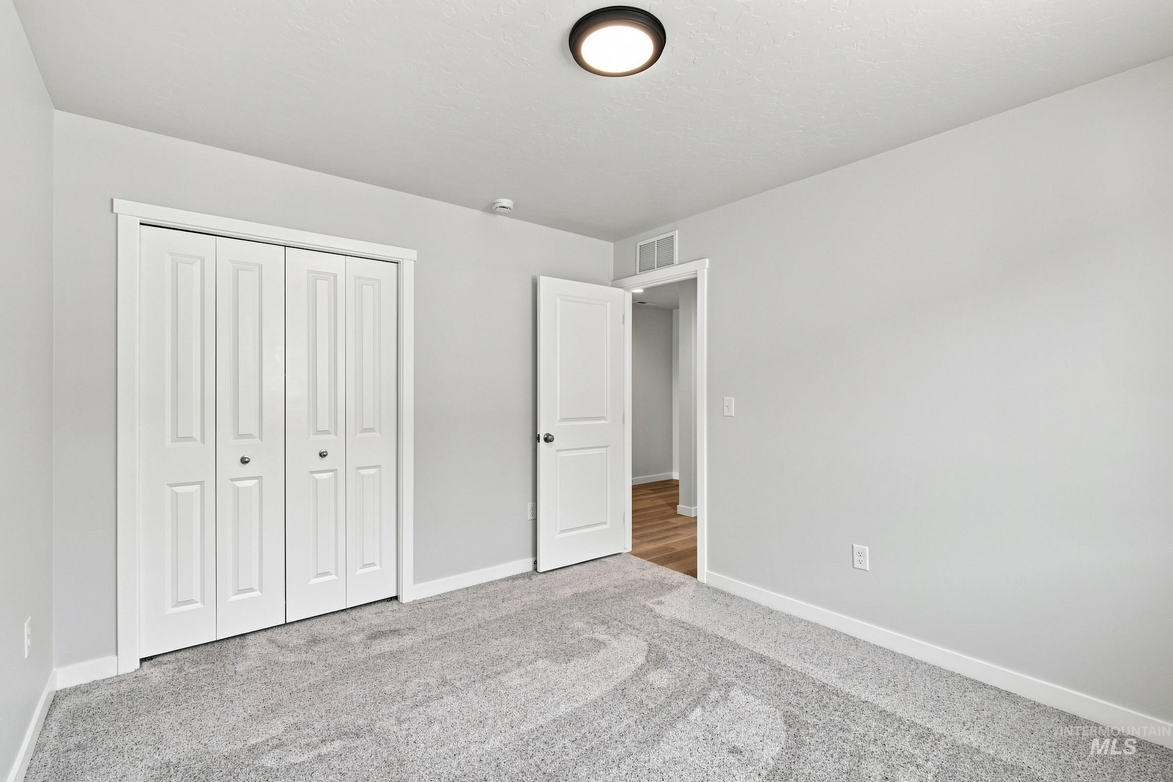 212 Benbrook Ave, Caldwell, Idaho 83605, 3 Bedrooms, 2 Bathrooms, Residential For Sale, Price $439,990,MLS 98994549