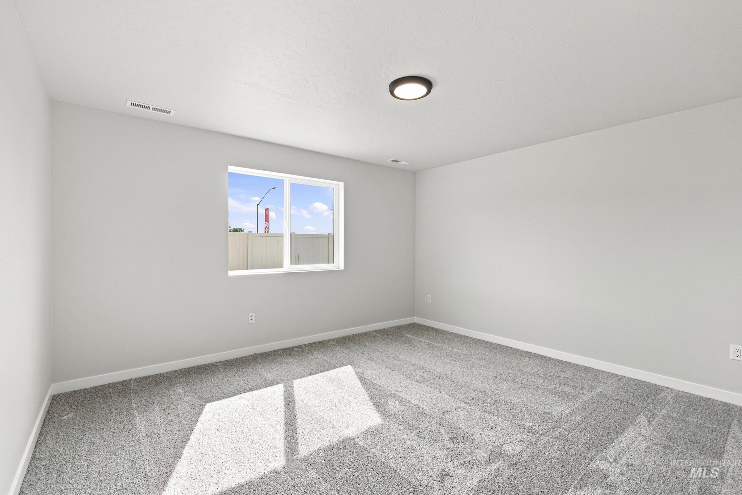 212 Benbrook Ave, Caldwell, Idaho 83605, 3 Bedrooms, 2 Bathrooms, Residential For Sale, Price $439,990,MLS 98994549