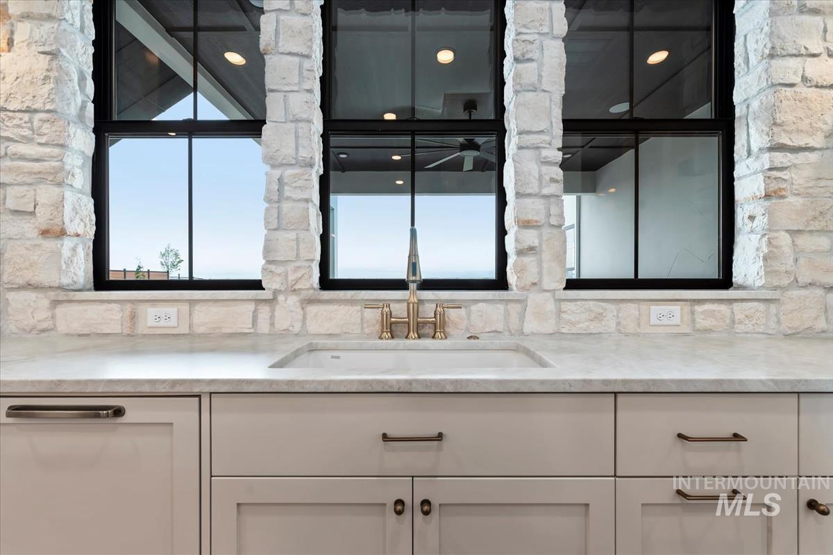 7670 W Lookout View St, Meridian, Idaho 83646, 3 Bedrooms, 3.5 Bathrooms, Residential For Sale, Price $1,999,900,MLS 98994550
