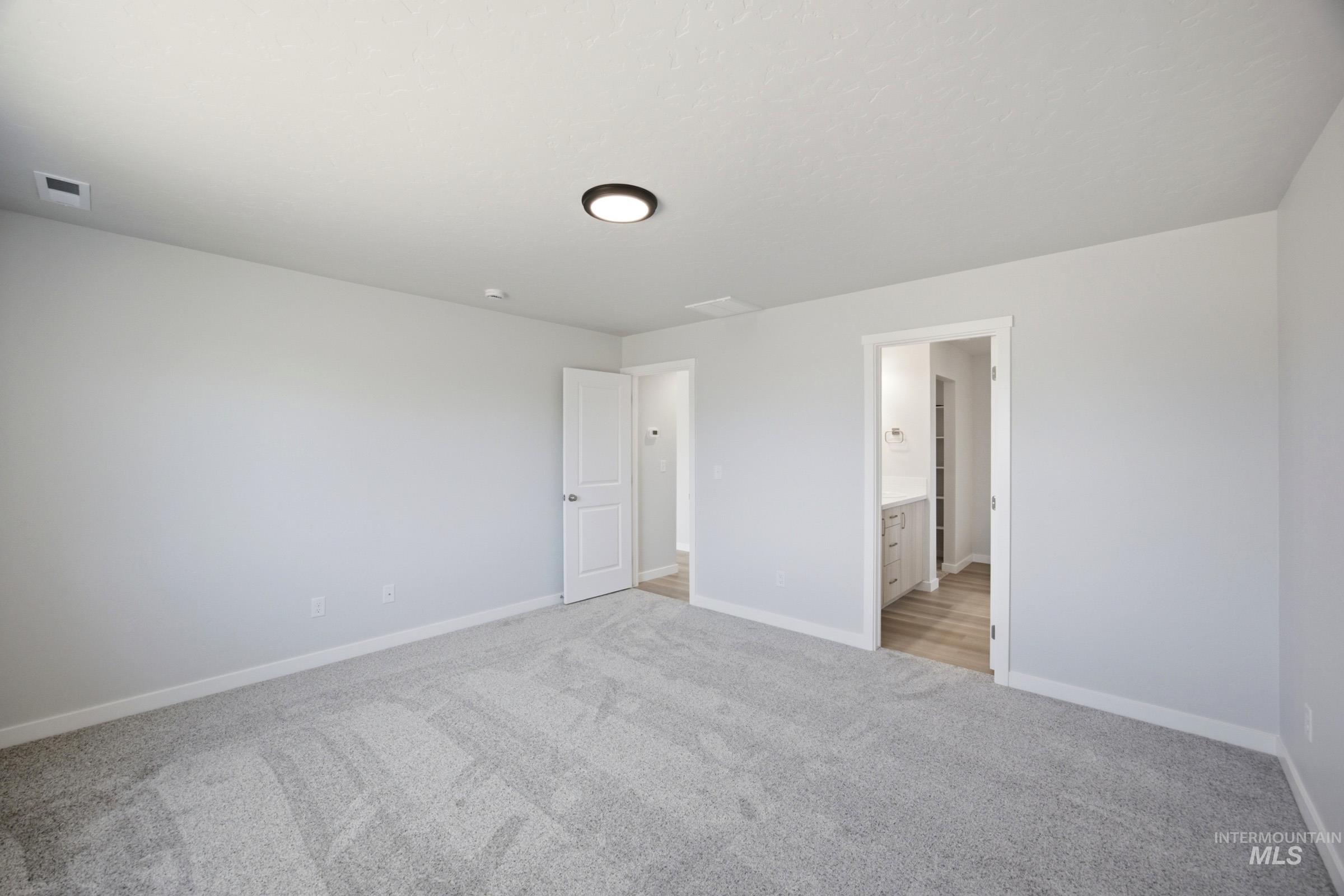 223 Hildago Way, Caldwell, Idaho 83605, 3 Bedrooms, 2 Bathrooms, Residential For Sale, Price $439,990,MLS 98994552