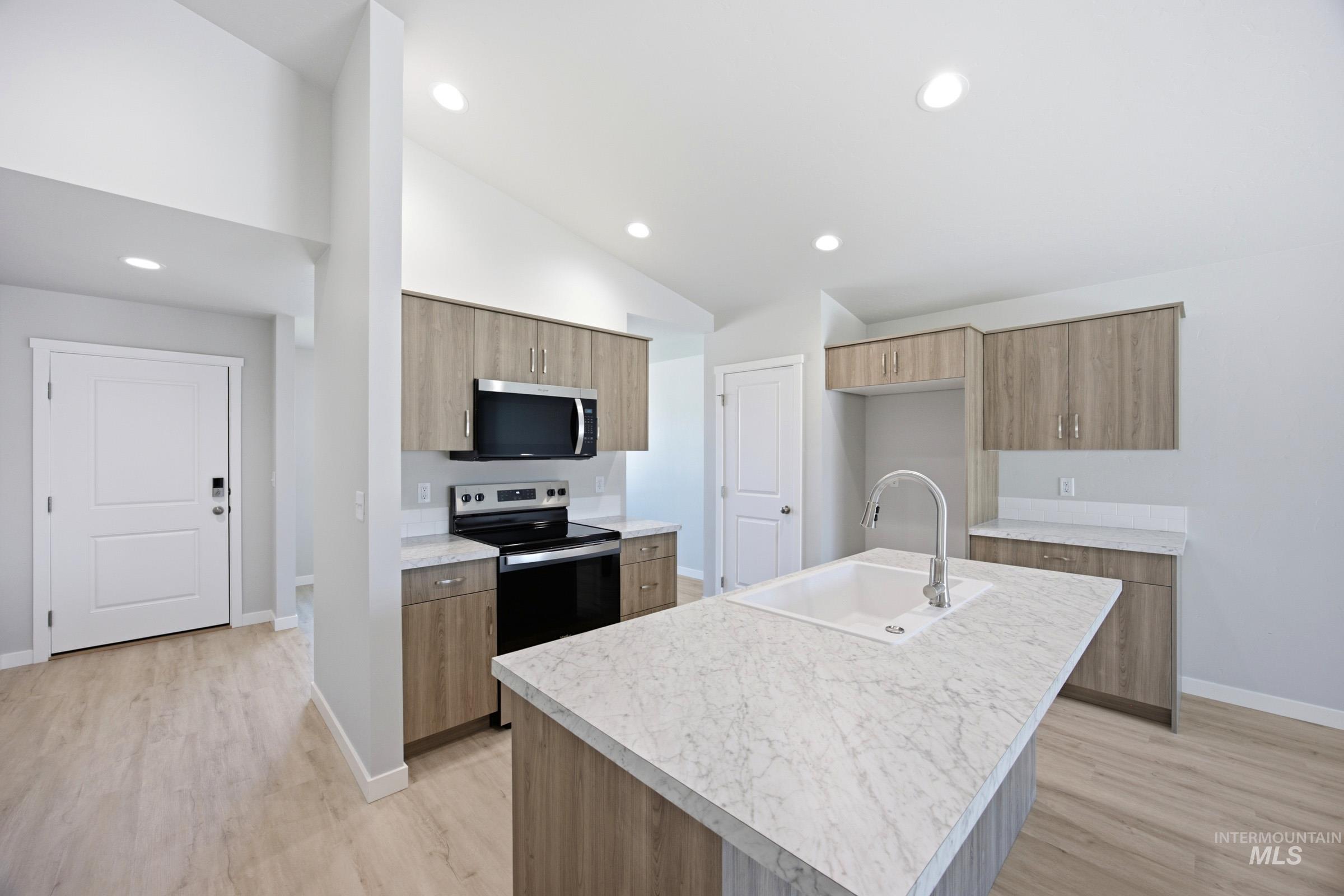 221 Hildago Way, Caldwell, Idaho 83605, 3 Bedrooms, 2 Bathrooms, Residential For Sale, Price $411,990, 98994553