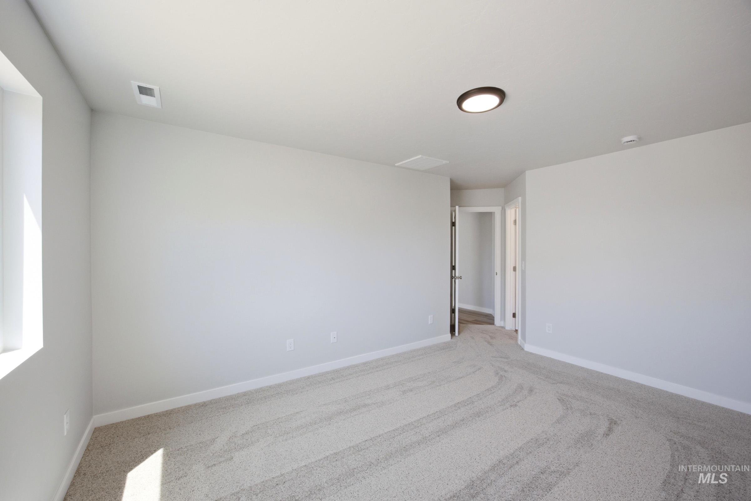 219 Hildago Way, Caldwell, Idaho 83605, 3 Bedrooms, 2 Bathrooms, Residential For Sale, Price $438,990,MLS 98994555