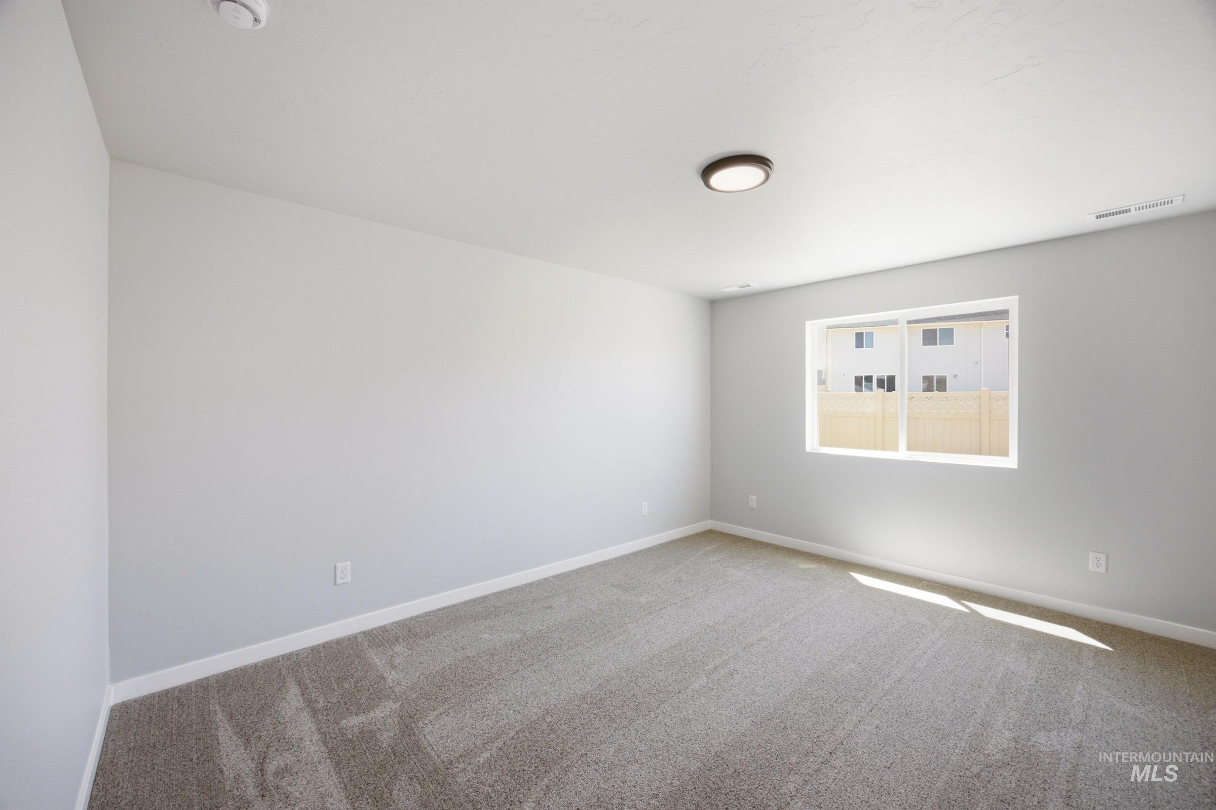 219 Hildago Way, Caldwell, Idaho 83605, 3 Bedrooms, 2 Bathrooms, Residential For Sale, Price $438,990,MLS 98994555