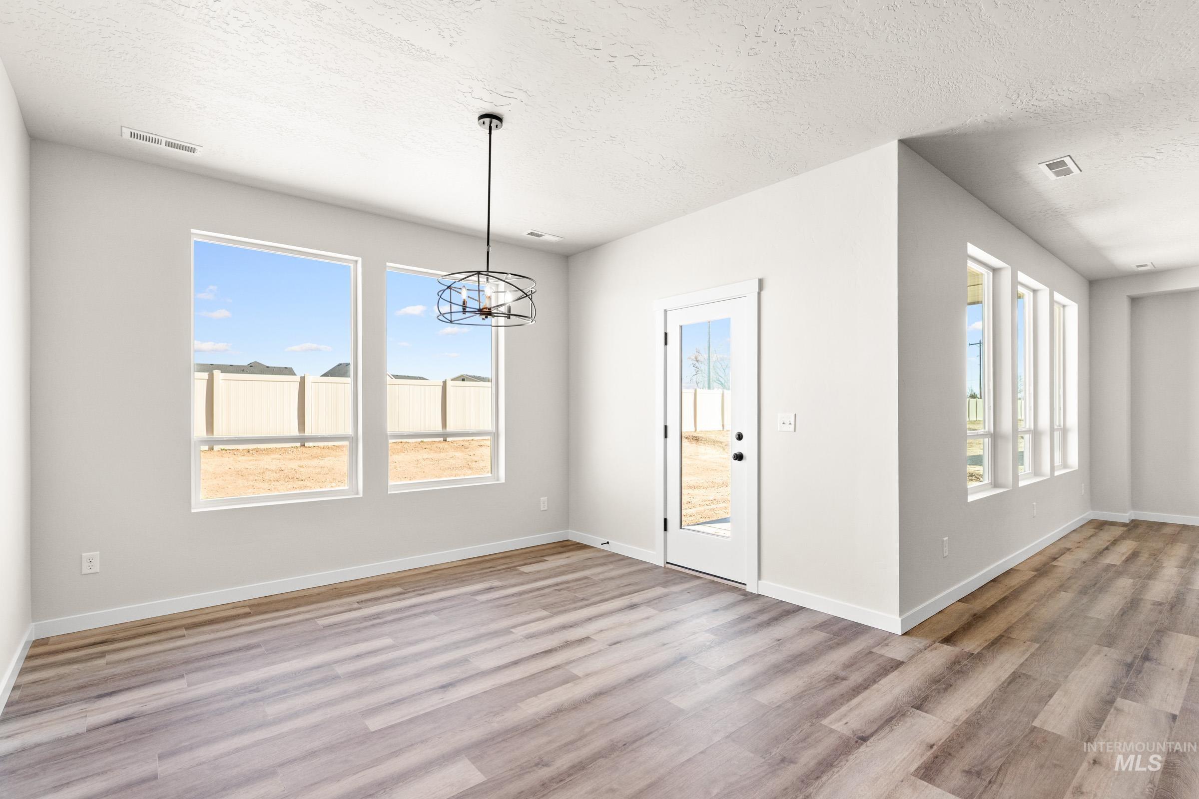 4358 E Woodmurra St, Meridian, Idaho 83642, 4 Bedrooms, 2 Bathrooms, Residential For Sale, Price $669,990,MLS 98994562