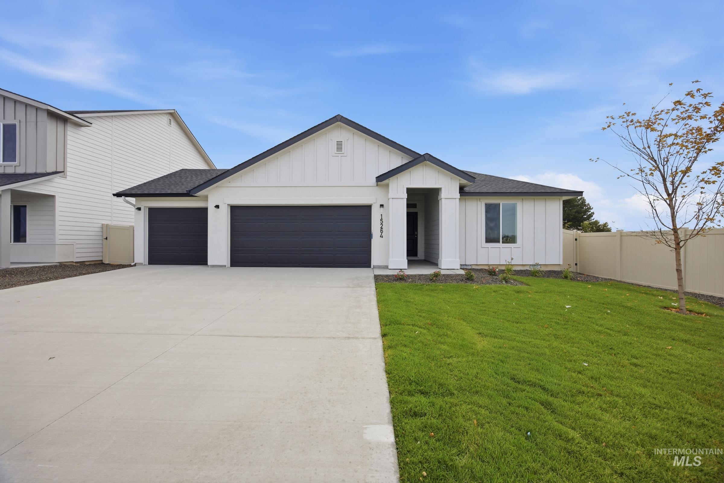 5005 S Bleachfield Ave, Meridian, Idaho 83642, 4 Bedrooms, 2 Bathrooms, Residential For Sale, Price $589,990, 98994564