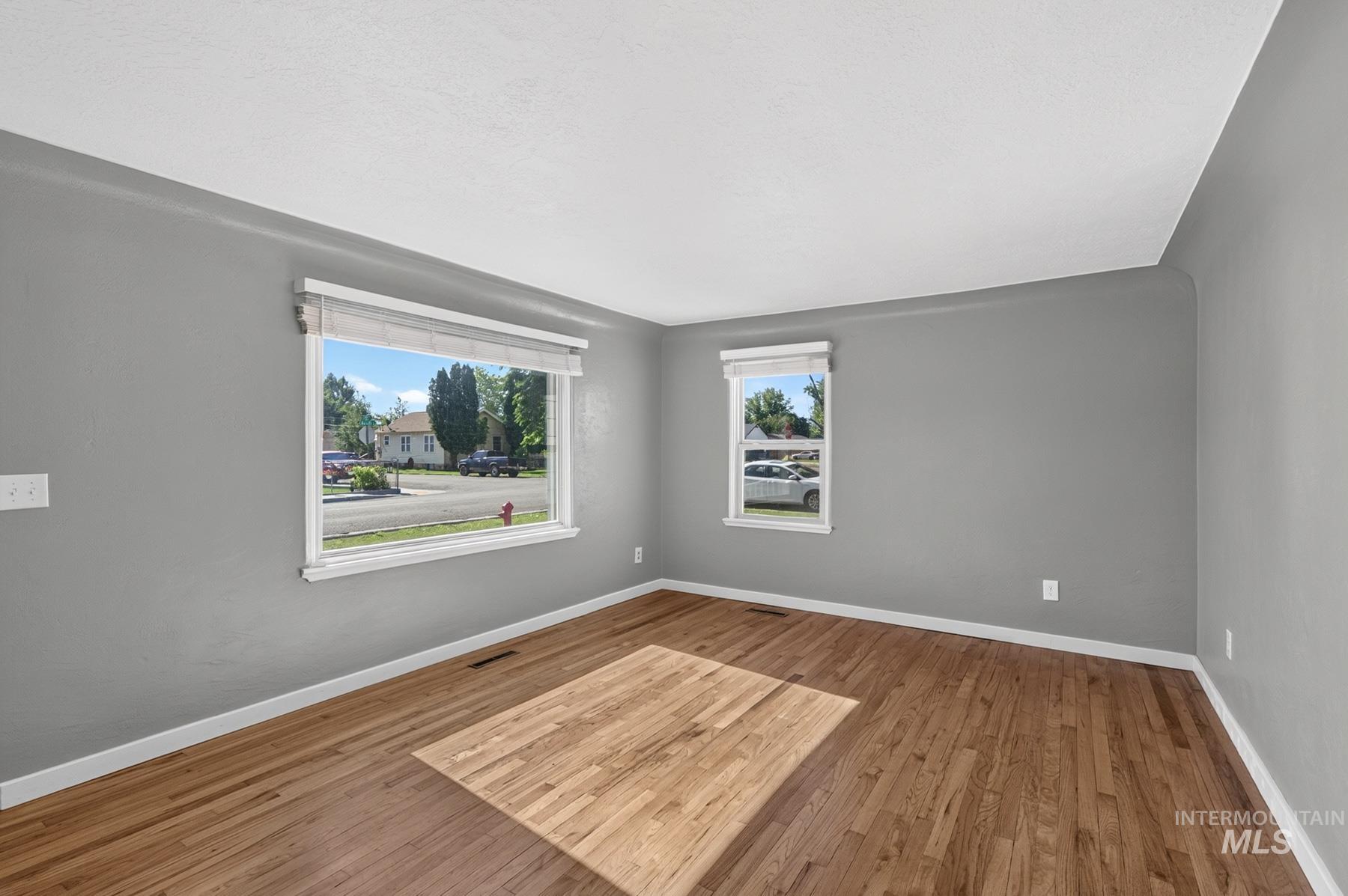 2624 College Ave, Caldwell, Idaho 83605, 3 Bedrooms, 1 Bathroom, Residential For Sale, Price $339,900, 98994569