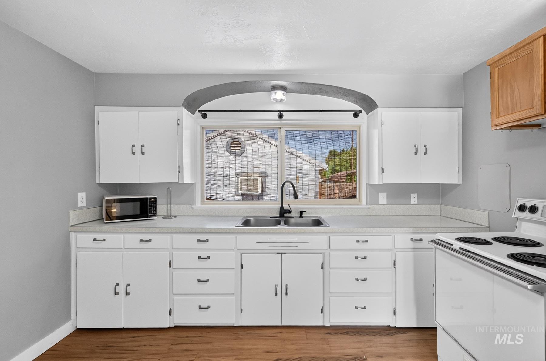 2624 College Ave, Caldwell, Idaho 83605, 3 Bedrooms, 1 Bathroom, Residential For Sale, Price $339,900, 98994569
