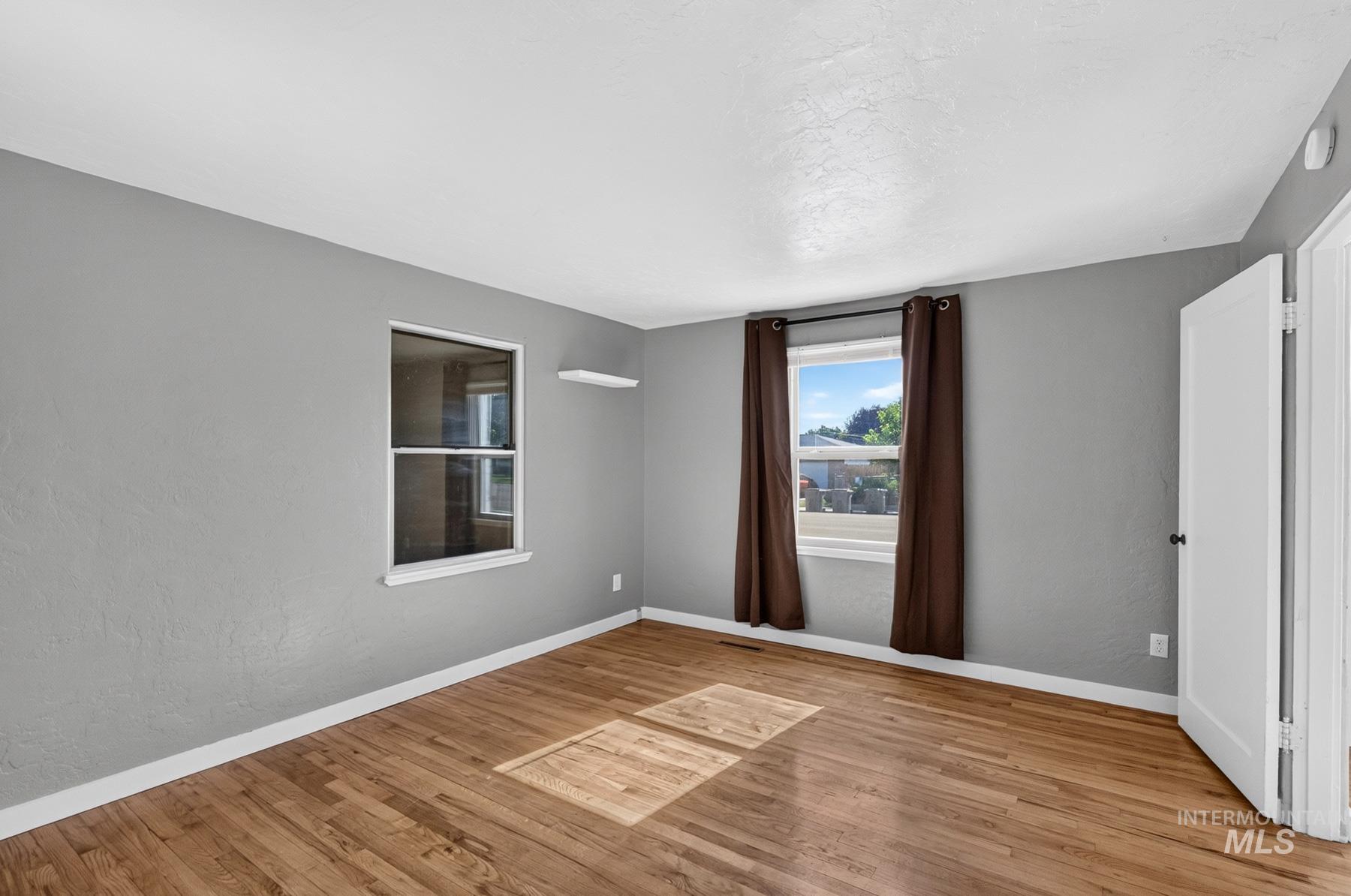2624 College Ave, Caldwell, Idaho 83605, 3 Bedrooms, 1 Bathroom, Residential For Sale, Price $339,900, 98994569