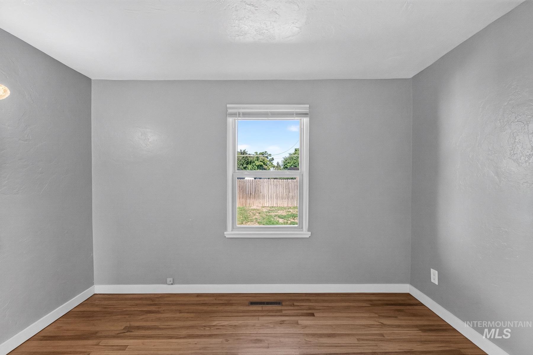 2624 College Ave, Caldwell, Idaho 83605, 3 Bedrooms, 1 Bathroom, Residential For Sale, Price $339,900, 98994569