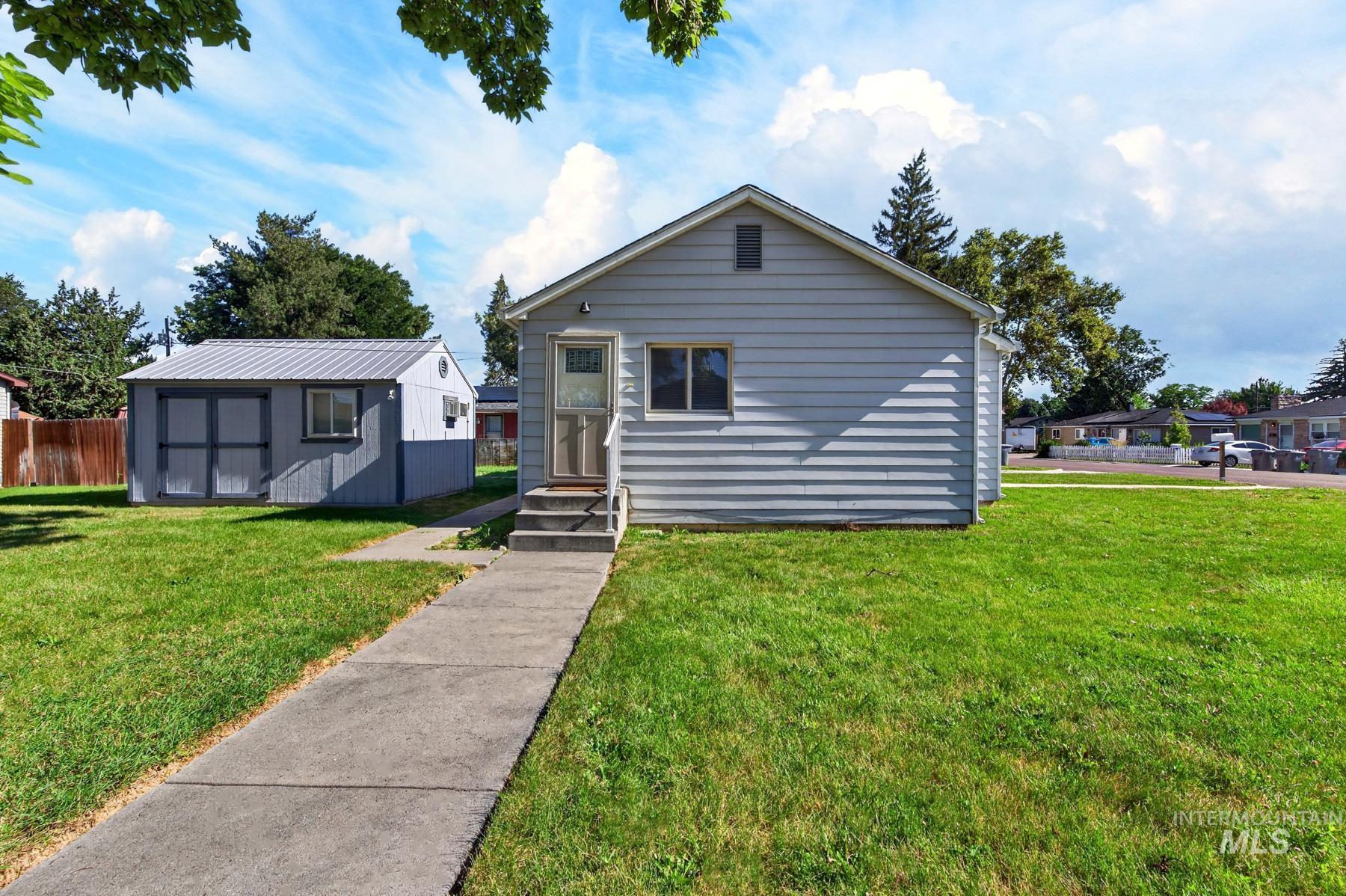 2624 College Ave, Caldwell, Idaho 83605, 3 Bedrooms, 1 Bathroom, Residential For Sale, Price $339,900, 98994569