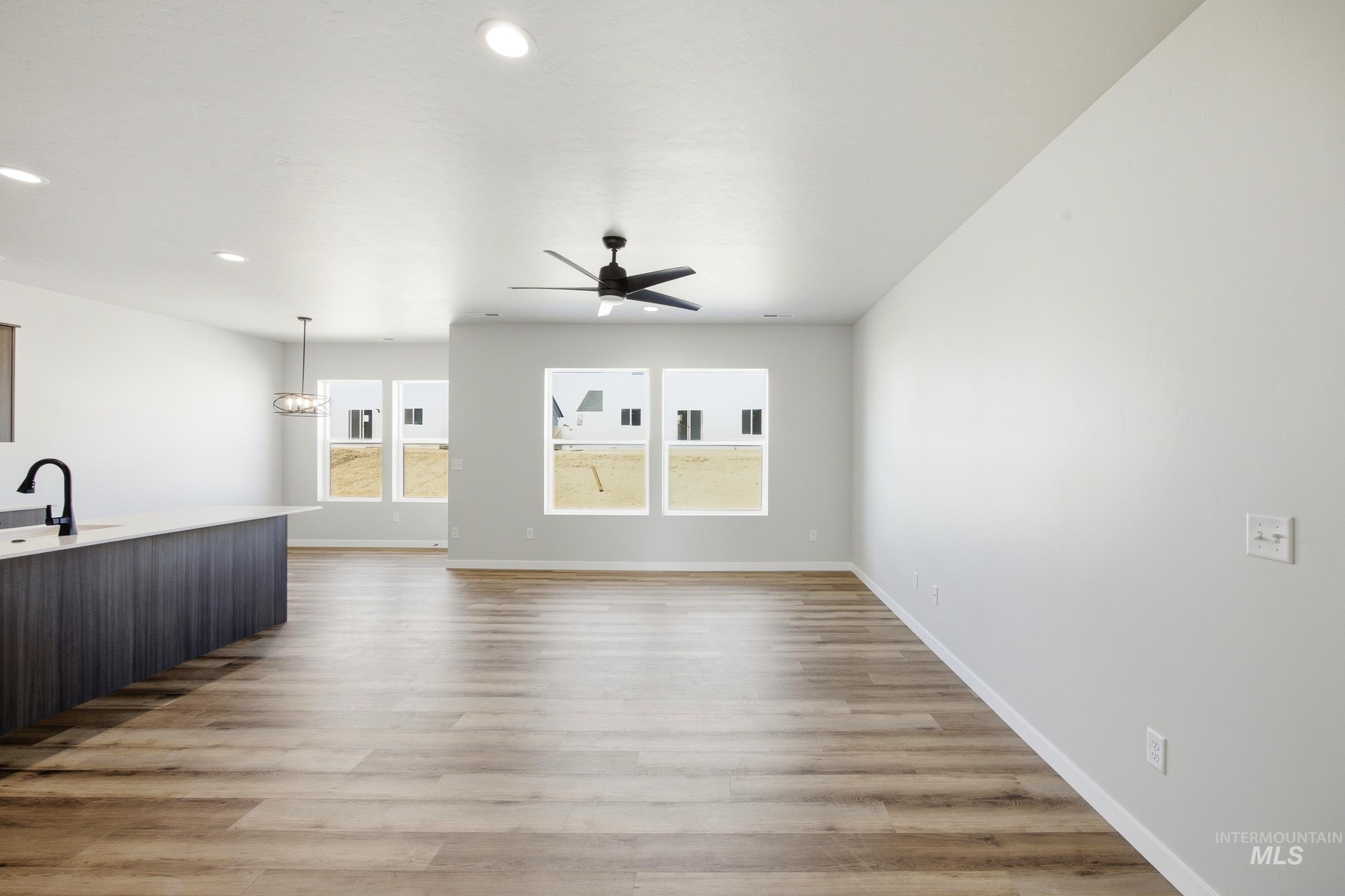 15375 Albatross Ave, Nampa, Idaho 83651, 4 Bedrooms, 2 Bathrooms, Residential For Sale, Price $428,990,MLS 98994574