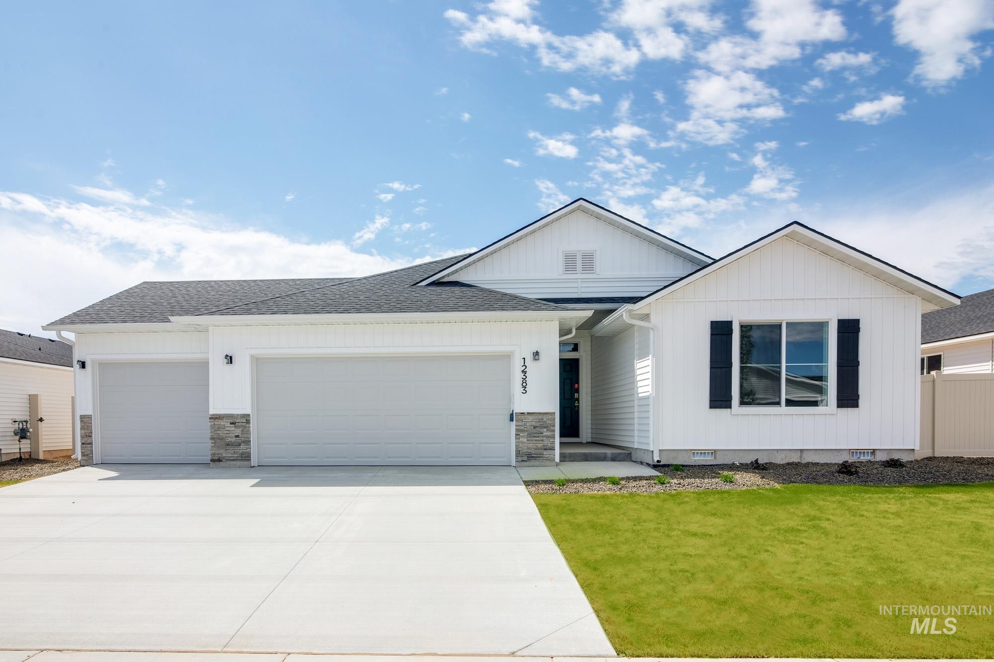 16579 N Shorthorn Lp, Nampa, Idaho 83651, 4 Bedrooms, 2 Bathrooms, Residential For Sale, Price $452,990,MLS 98994580