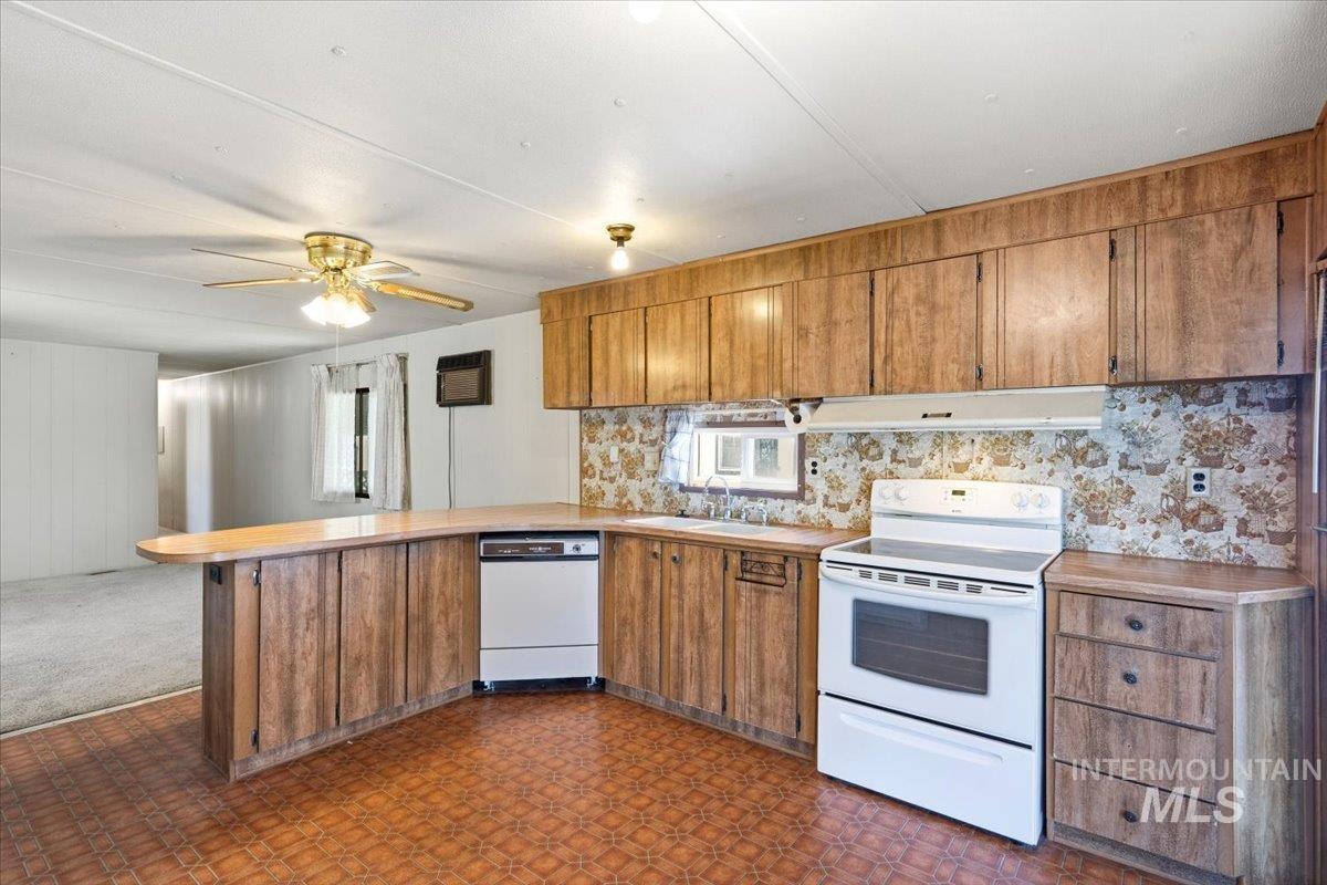 2712 N Argentina Ln, Boise, Idaho 83704, 2 Bedrooms, 1 Bathroom, Residential For Sale, Price $65,000,MLS 98994582
