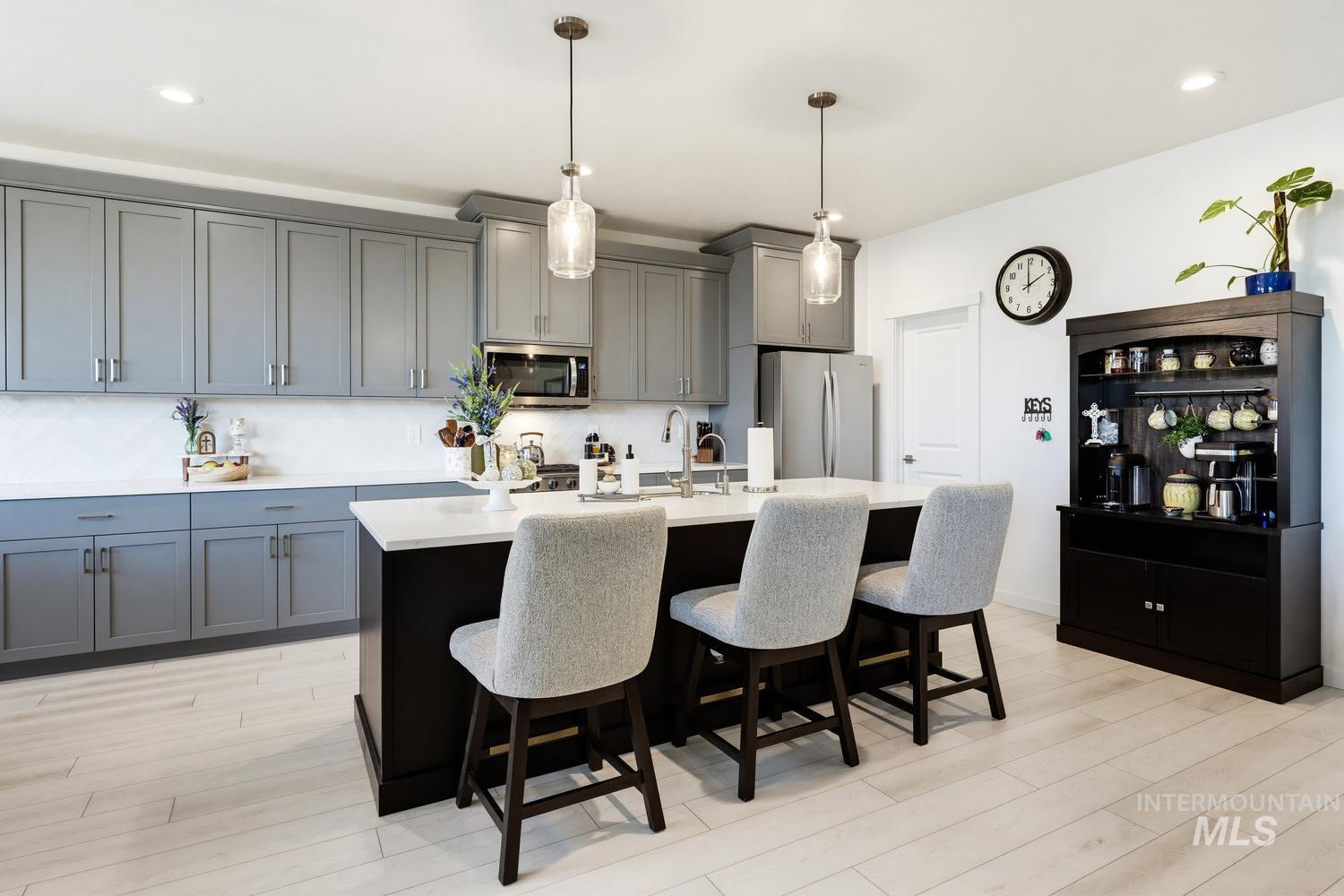 5485 N Patimos Ave, Meridian, Idaho 83646, 4 Bedrooms, 2 Bathrooms, Residential For Sale, Price $579,000,MLS 98994584