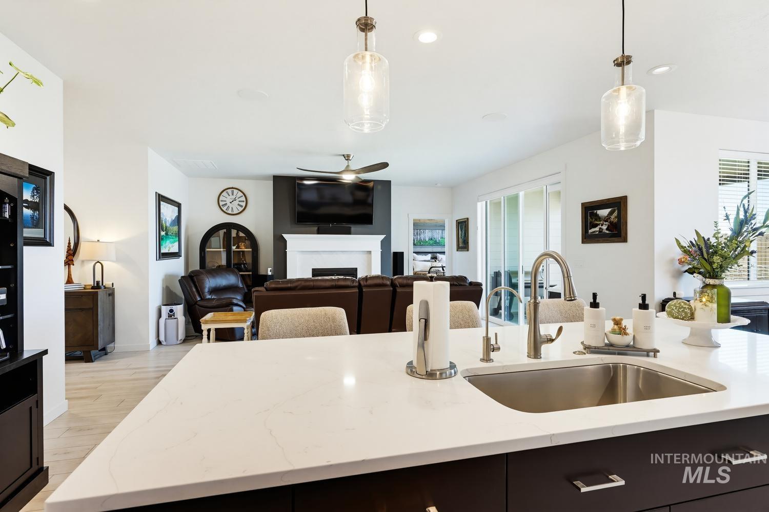 5485 N Patimos Ave, Meridian, Idaho 83646, 4 Bedrooms, 2 Bathrooms, Residential For Sale, Price $579,000,MLS 98994584