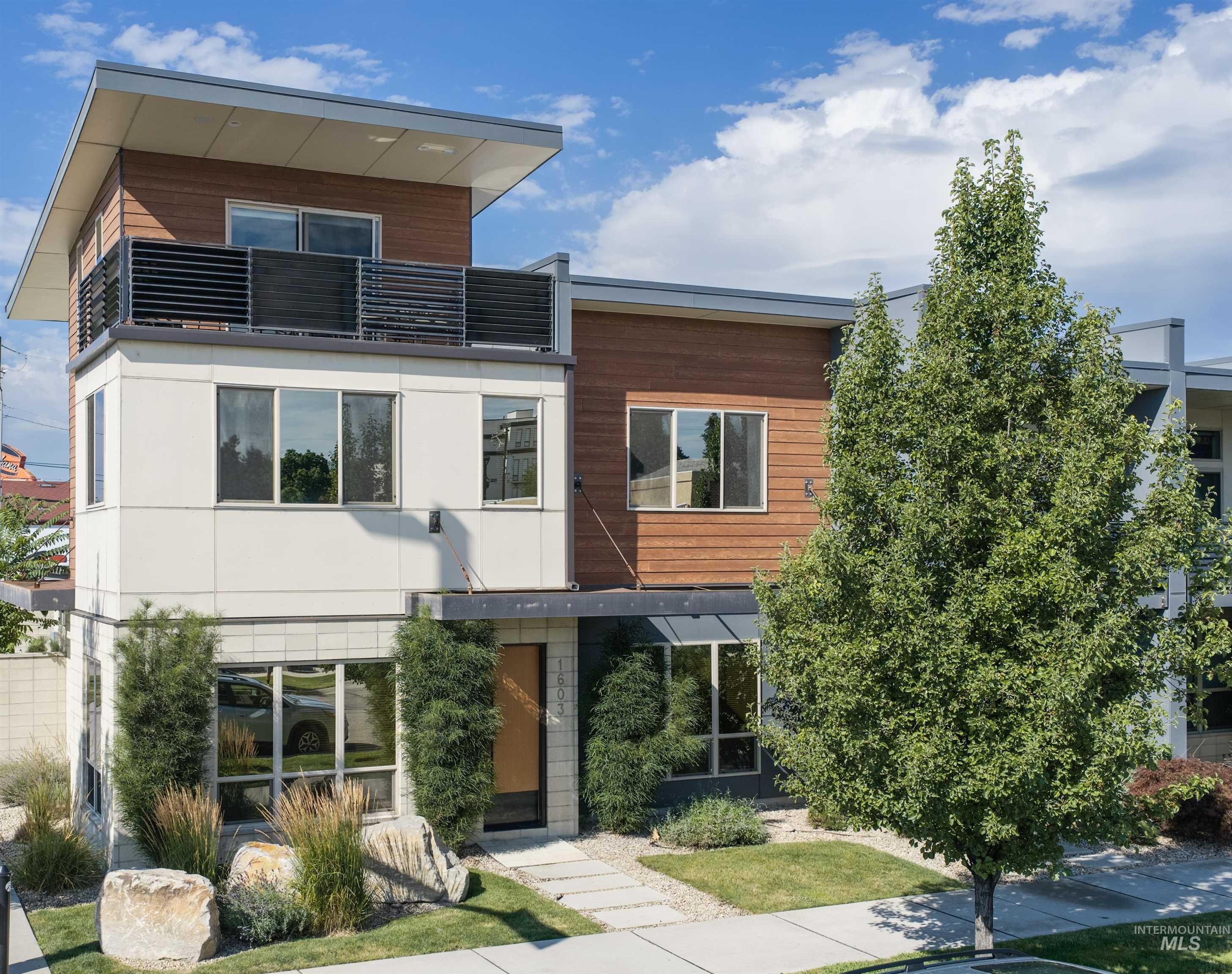 1603 W Idaho, Boise, Idaho 83702, 3 Bedrooms, 4.5 Bathrooms, Residential For Sale, Price $1,400,000,MLS 98994585