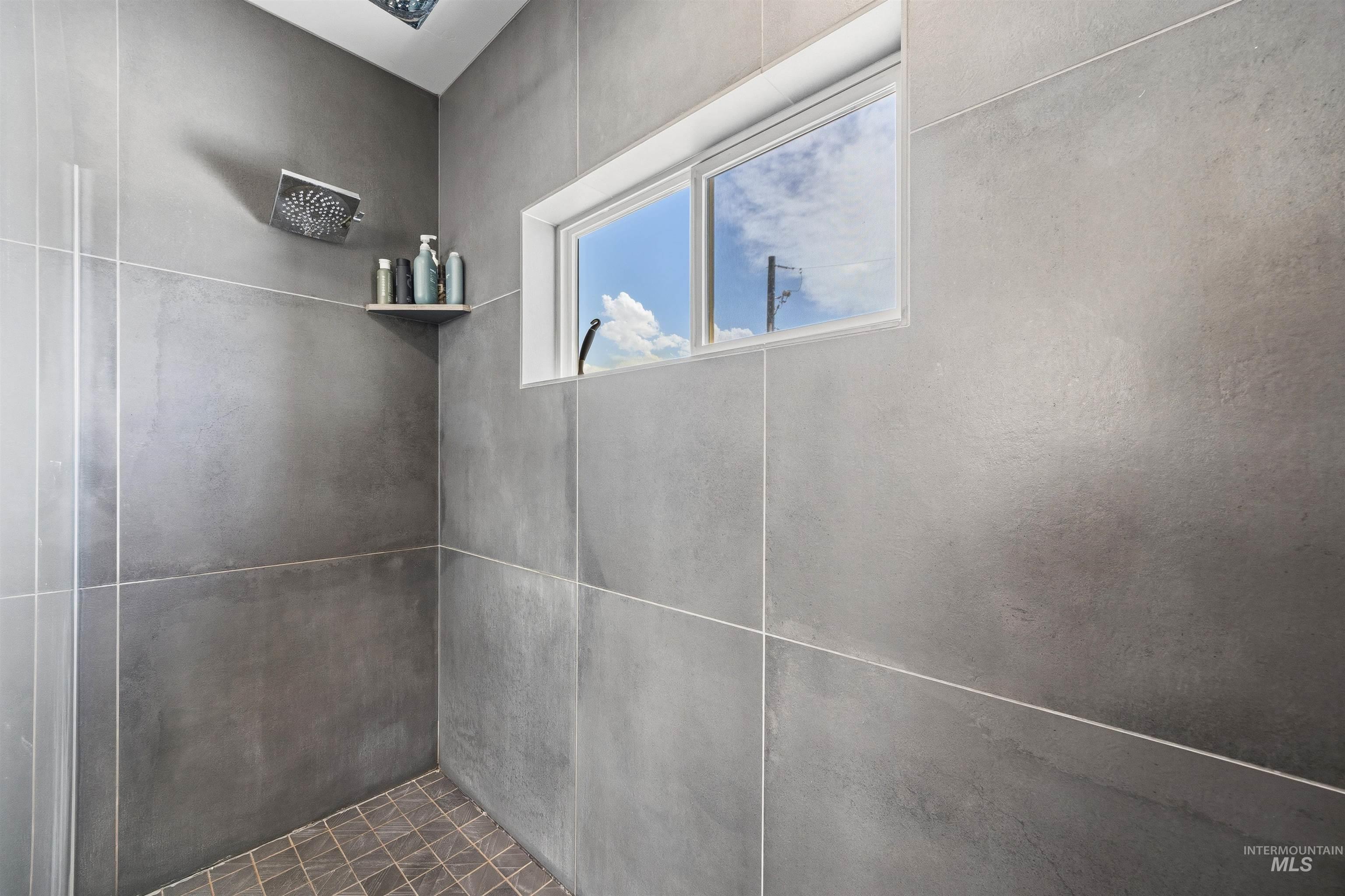 1603 W Idaho, Boise, Idaho 83702, 3 Bedrooms, 4.5 Bathrooms, Residential For Sale, Price $1,400,000,MLS 98994585