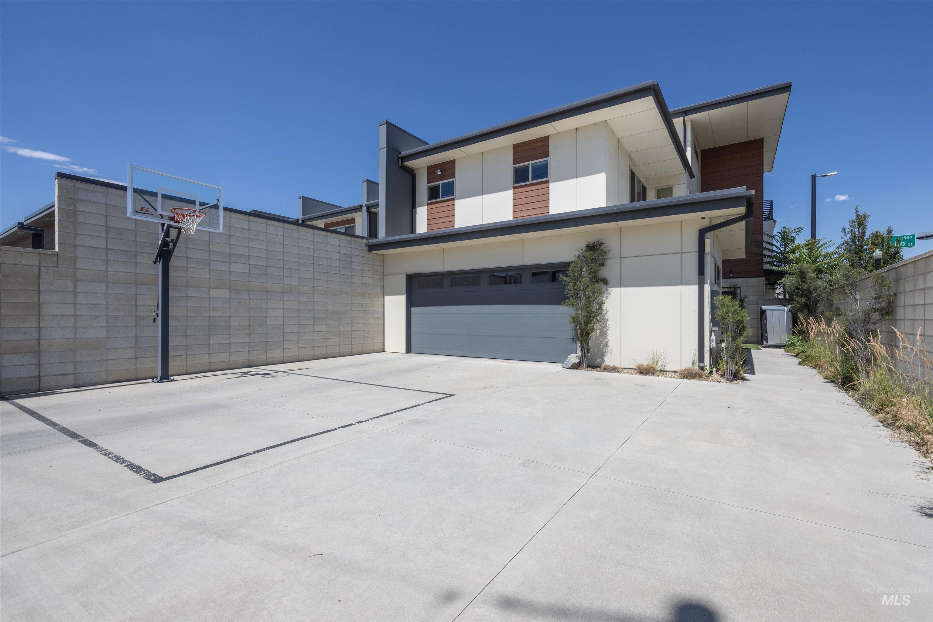 1603 W Idaho, Boise, Idaho 83702, 3 Bedrooms, 4.5 Bathrooms, Residential For Sale, Price $1,400,000,MLS 98994585
