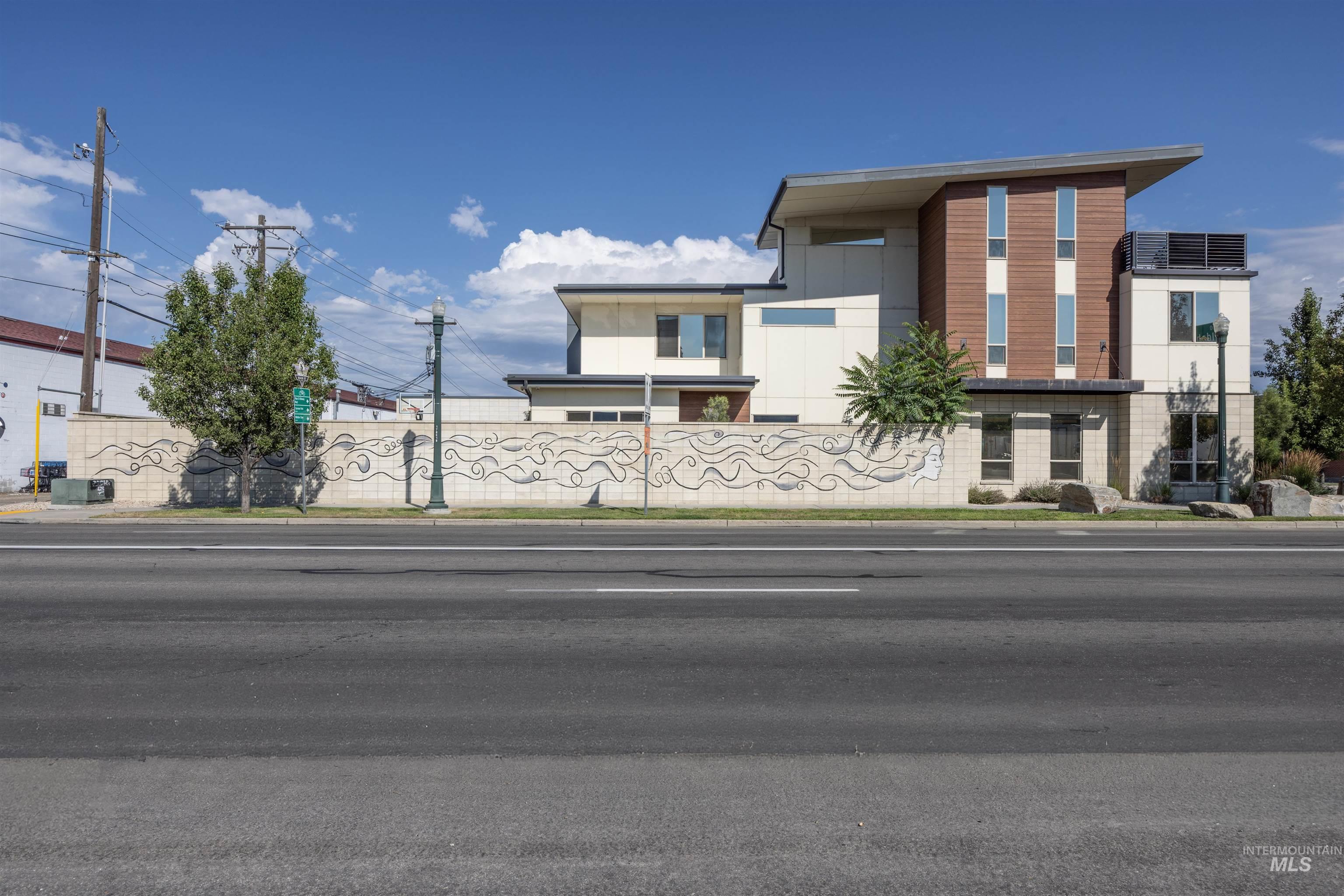 1603 W Idaho, Boise, Idaho 83702, 3 Bedrooms, 4.5 Bathrooms, Residential For Sale, Price $1,400,000,MLS 98994585