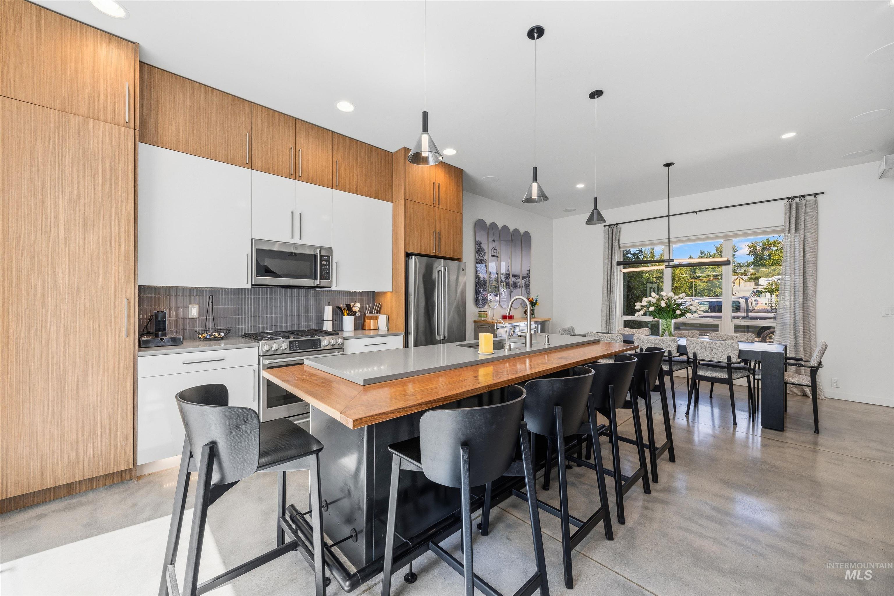 1603 W Idaho, Boise, Idaho 83702, 3 Bedrooms, 4.5 Bathrooms, Residential For Sale, Price $1,400,000,MLS 98994585