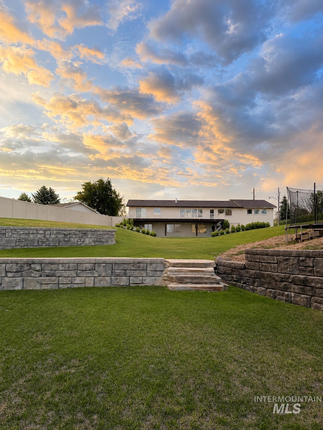2011 15th Dr, Heyburn, Idaho 83336, 4 Bedrooms, 3 Bathrooms, Residential For Sale, Price $949,000,MLS 98994586
