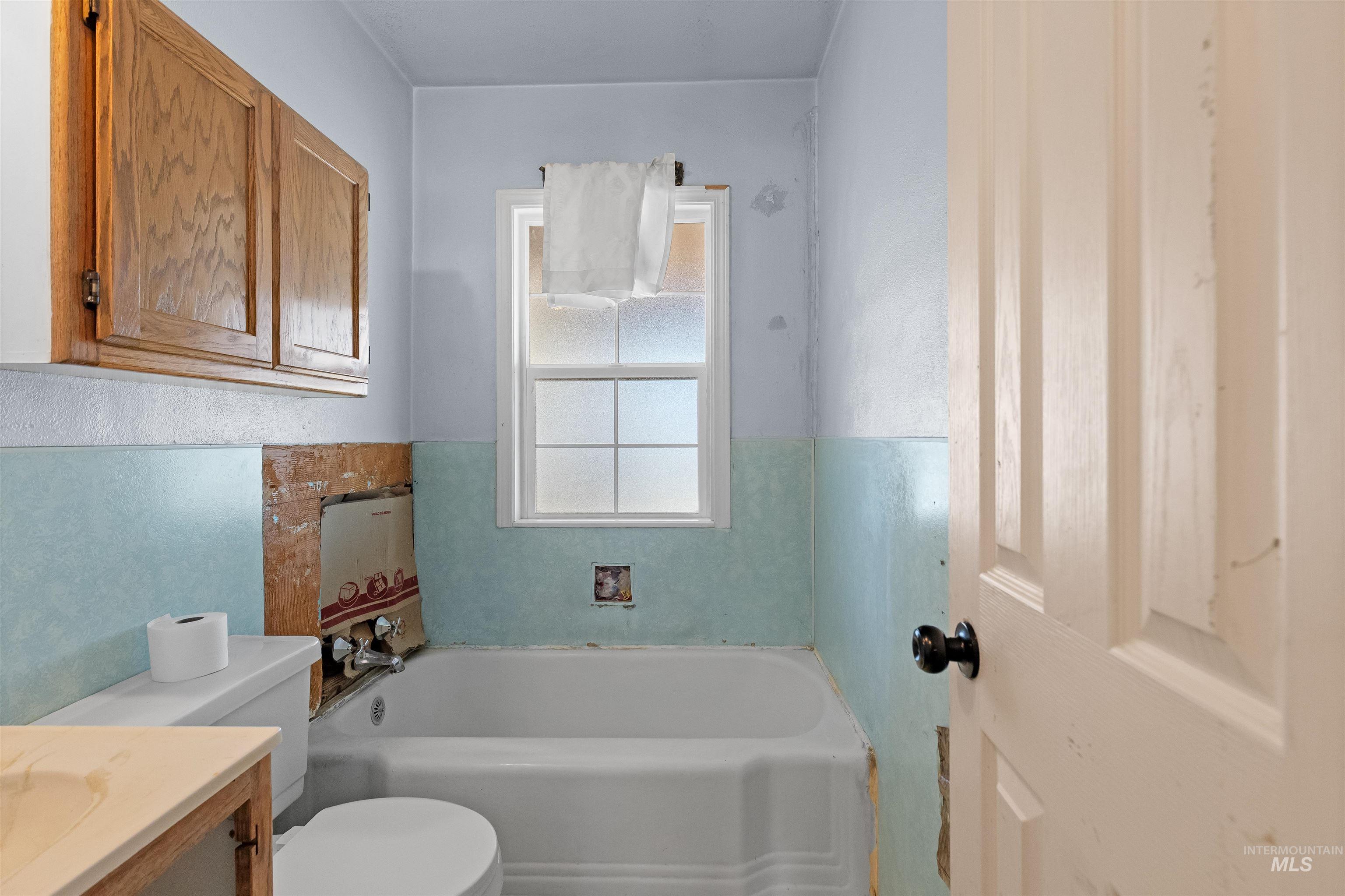 1446 Libby Street, Clarkston, Washington 99403, 3 Bedrooms, 1 Bathroom, Residential For Sale, Price $250,000, 98994589