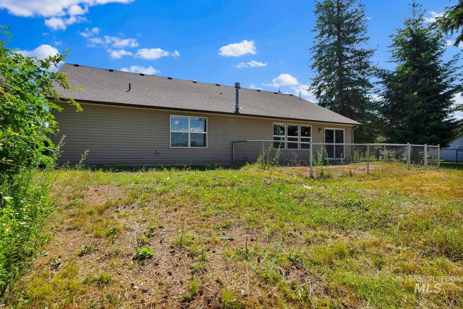31229 10th Ave, Spirit Lake, Idaho 83869, 3 Bedrooms, 2 Bathrooms, Residential For Sale, Price $599,000, 98994593