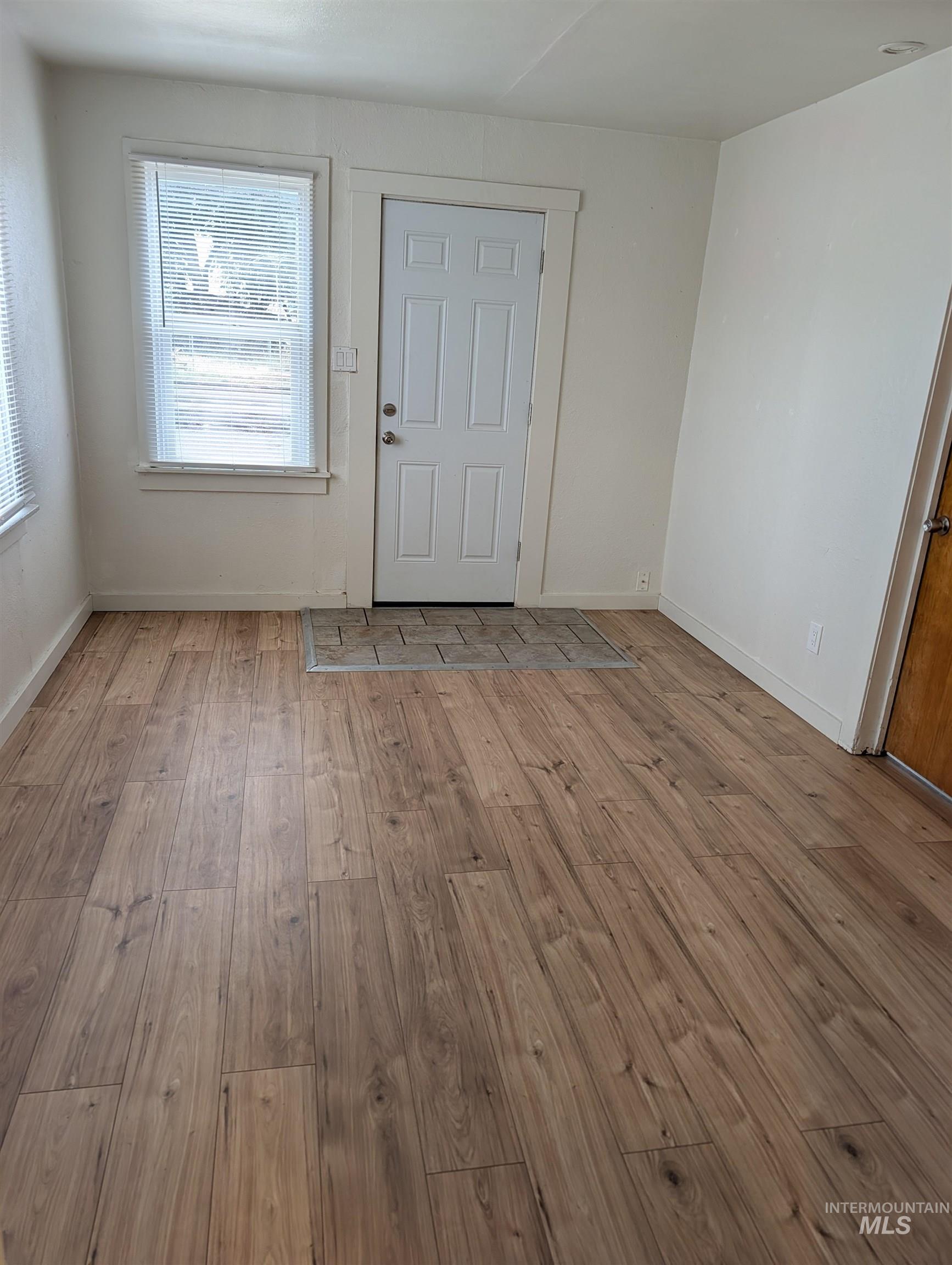 388 SE 2nd St, Ontario, Oregon 97914, 2 Bedrooms, 1 Bathroom, Residential For Sale, Price $244,000, 98994603
