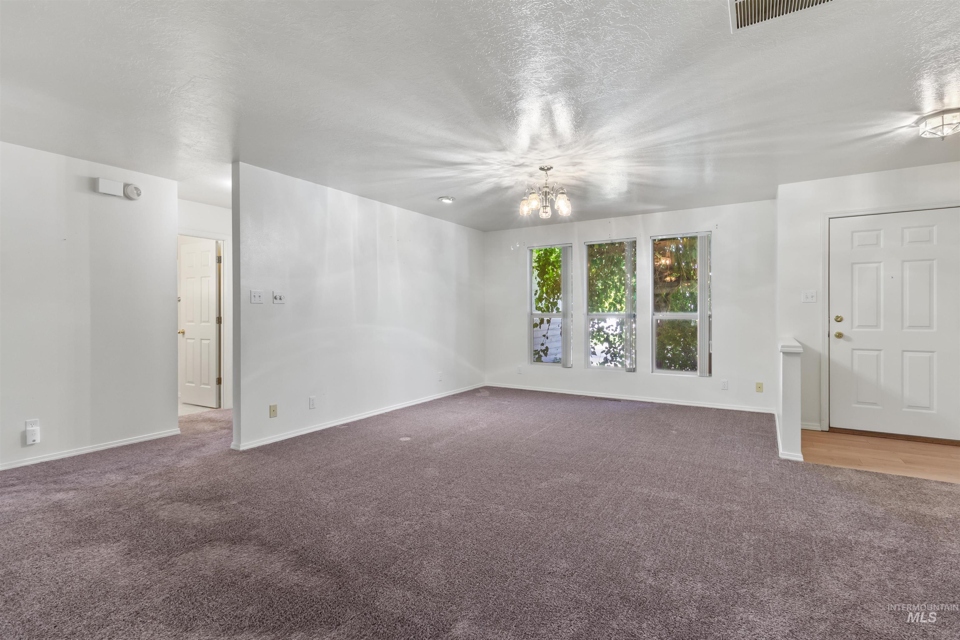 2164 Julie Ln, Twin Falls, Idaho 83301, 3 Bedrooms, 2 Bathrooms, Residential For Sale, Price $409,900, 98994604