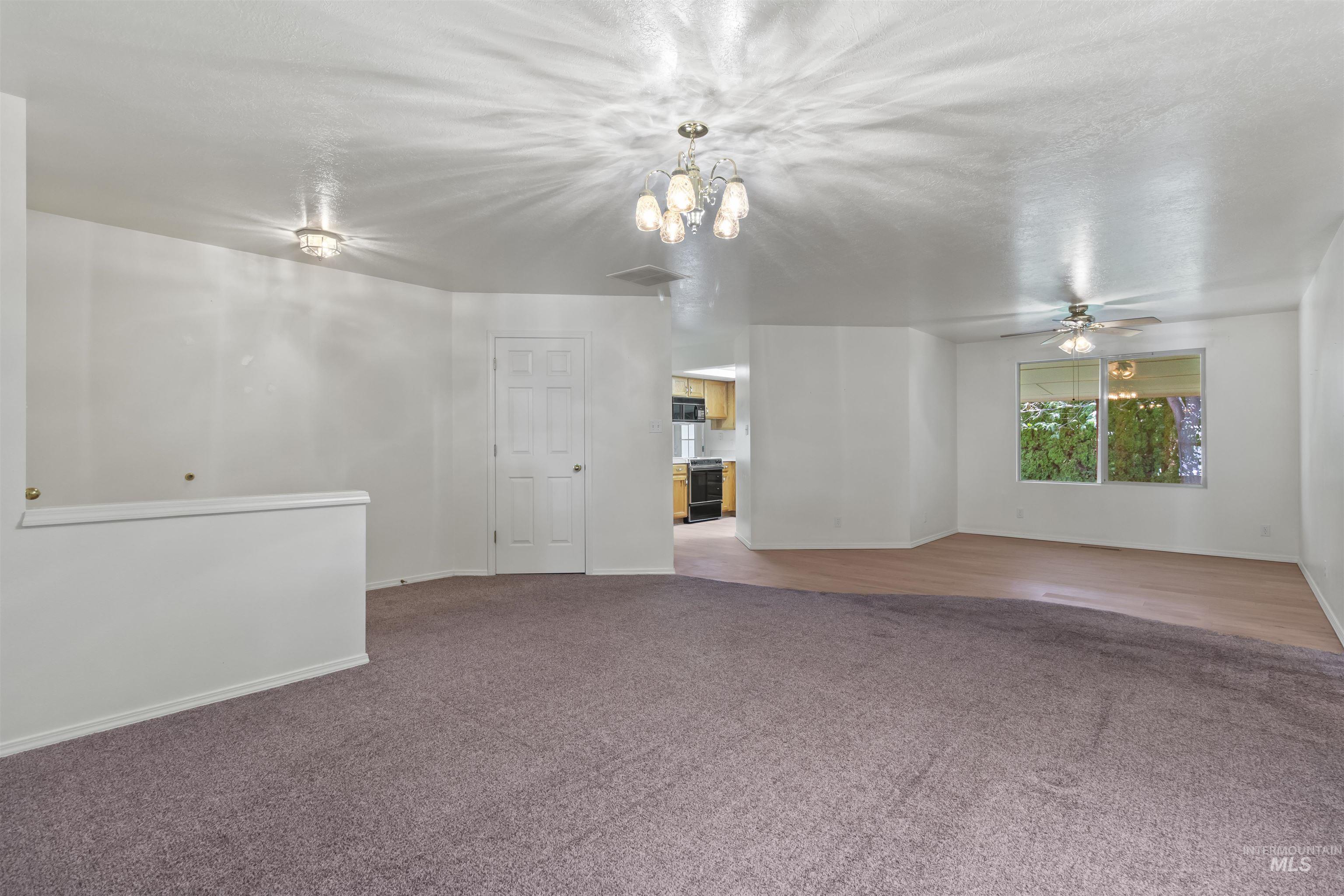 2164 Julie Ln, Twin Falls, Idaho 83301, 3 Bedrooms, 2 Bathrooms, Residential For Sale, Price $409,900, 98994604