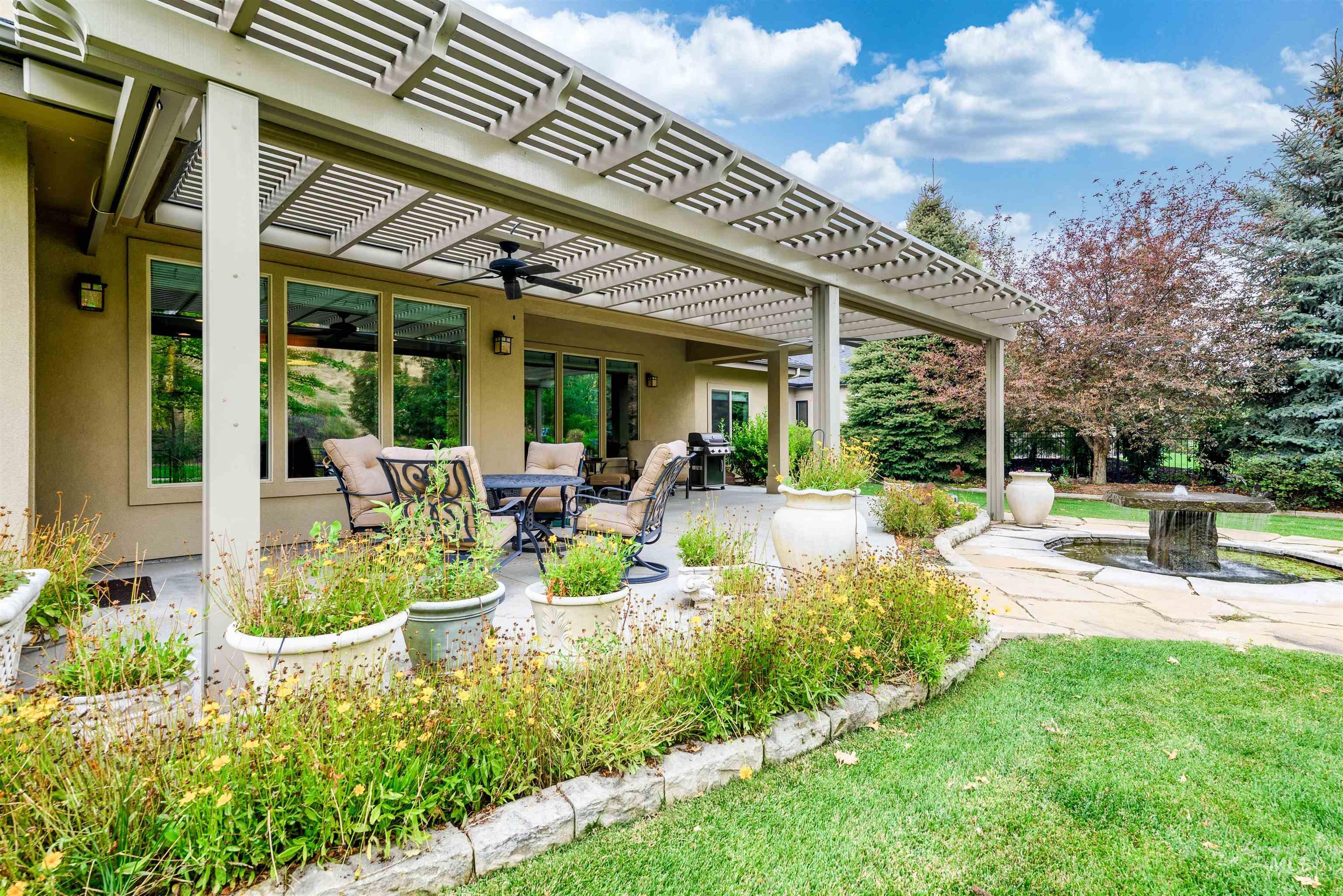 393 E Fishing Creek Lane, Eagle, Idaho 83616, 4 Bedrooms, 3.5 Bathrooms, Residential For Sale, Price $1,299,900, 98994606